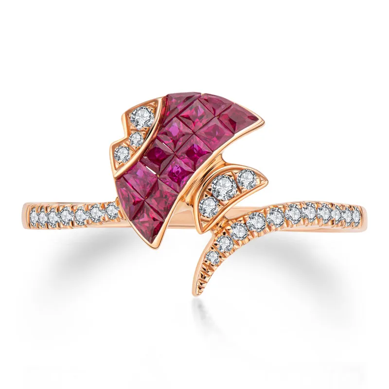 18K Gold 0.342ct Ruby 0.474ct Sapphire Natural Gemstone Fish Shape Ring Exclusively Handcrafted 0.142ct/0.133ct Natural Diamond (H-F Color, VS1-VS2 Clarity)
