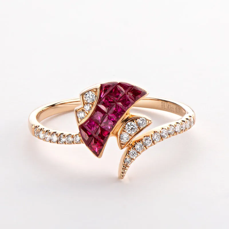 18K Gold 0.342ct Ruby 0.474ct Sapphire Natural Gemstone Fish Shape Ring Exclusively Handcrafted 0.142ct/0.133ct Natural Diamond (H-F Color, VS1-VS2 Clarity)