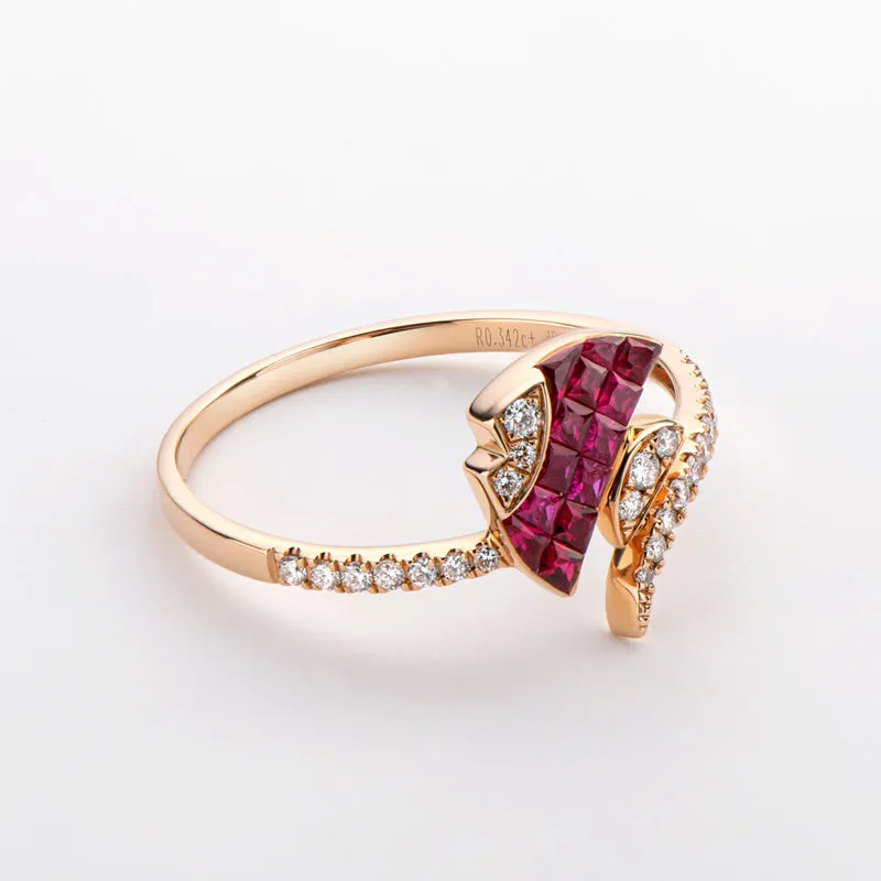 18K Gold 0.342ct Ruby 0.474ct Sapphire Natural Gemstone Fish Shape Ring Exclusively Handcrafted 0.142ct/0.133ct Natural Diamond (H-F Color, VS1-VS2 Clarity)