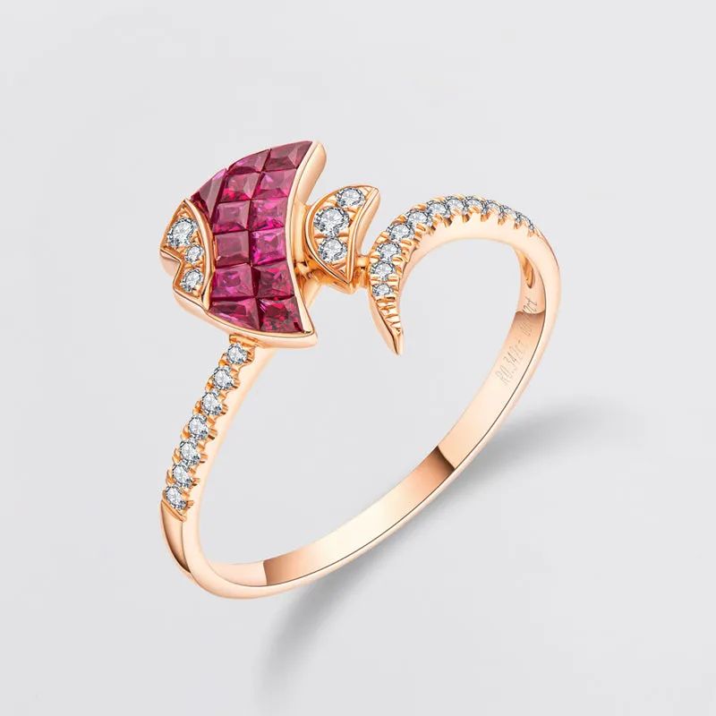 18K Gold 0.342ct Ruby 0.474ct Sapphire Natural Gemstone Fish Shape Ring Exclusively Handcrafted 0.142ct/0.133ct Natural Diamond (H-F Color, VS1-VS2 Clarity)