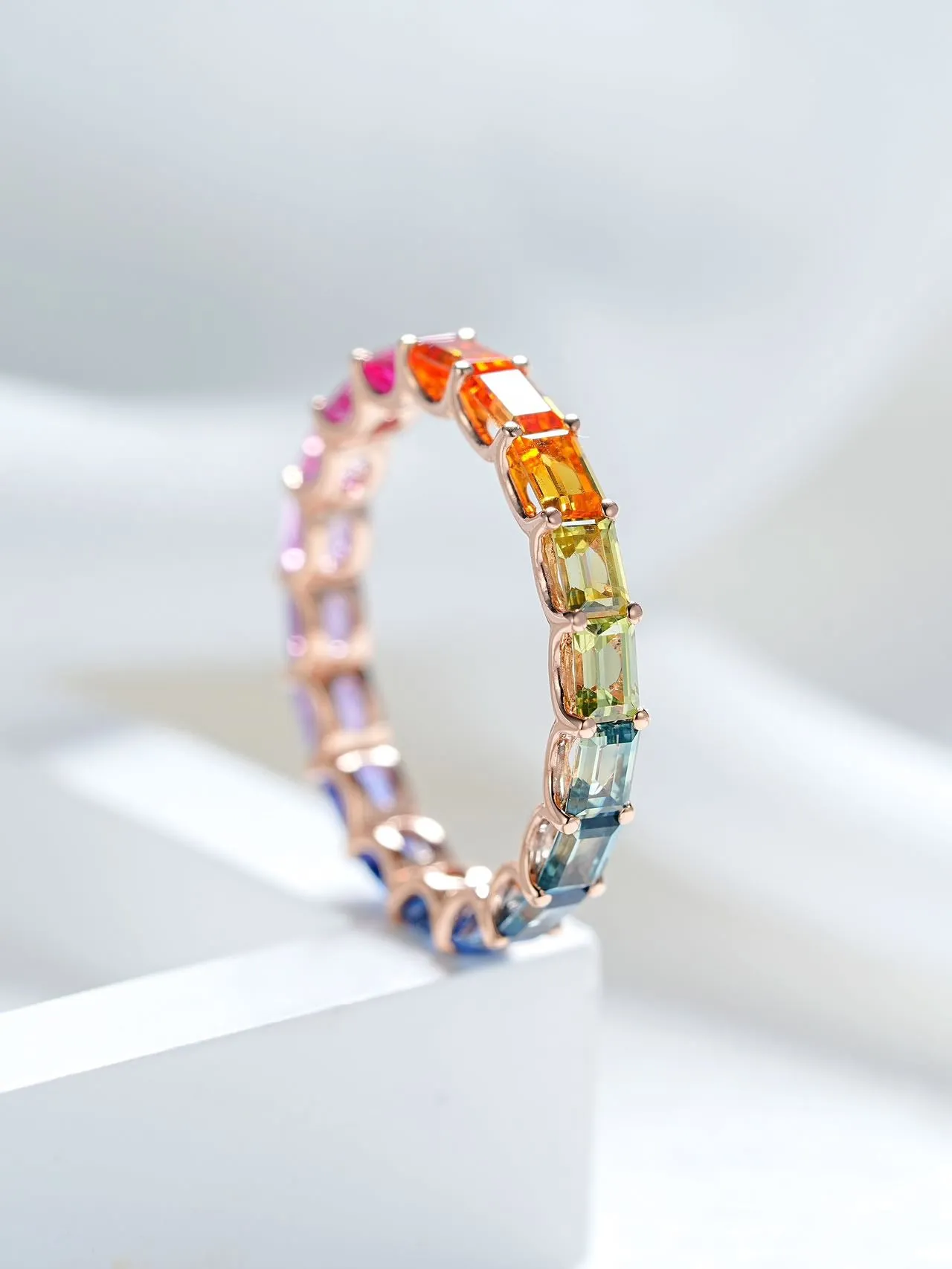 18K Gold Horizontal Rainbow Baguette Ring
