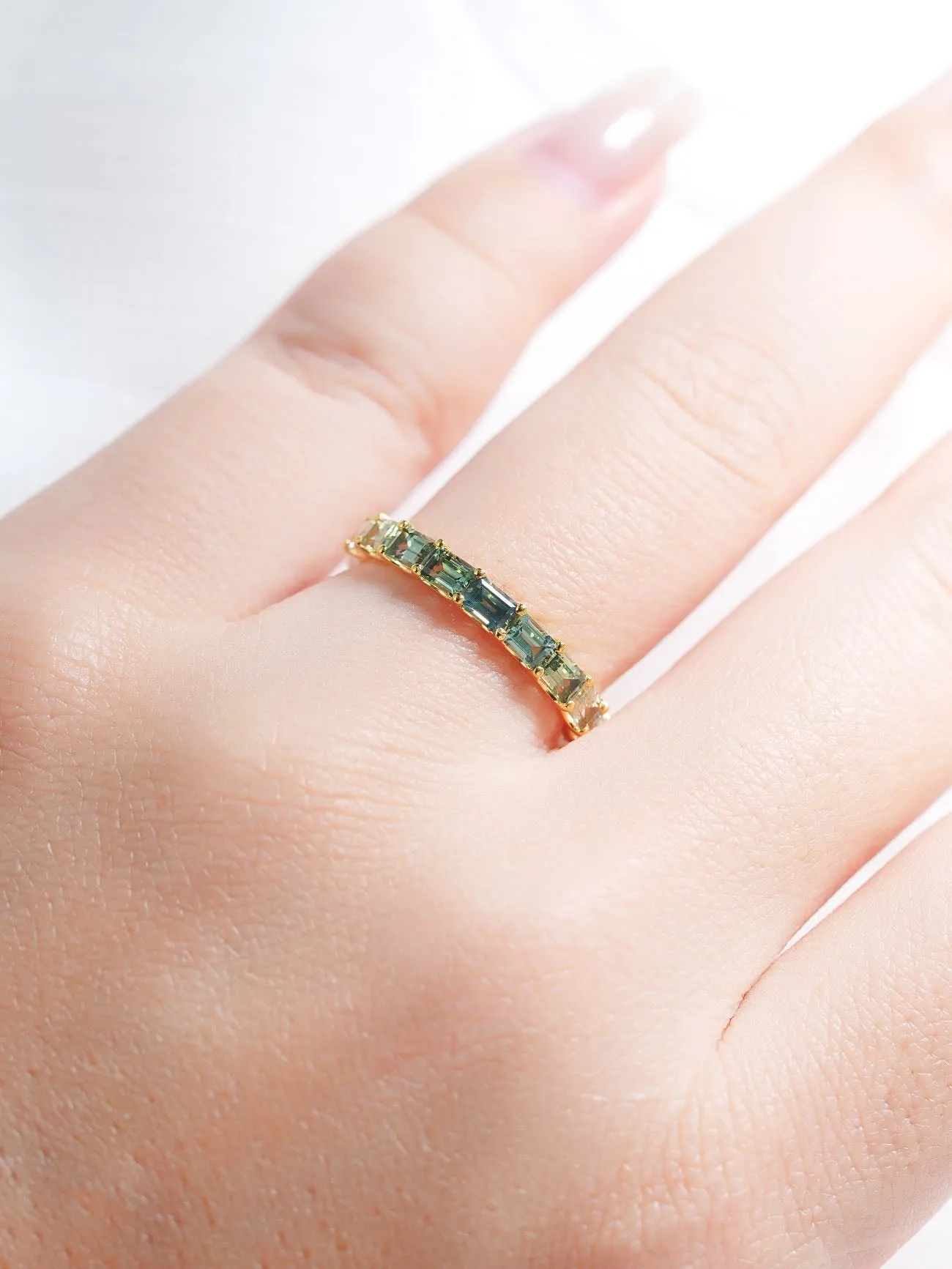 18K Gold Horizontal Rainbow Baguette Ring