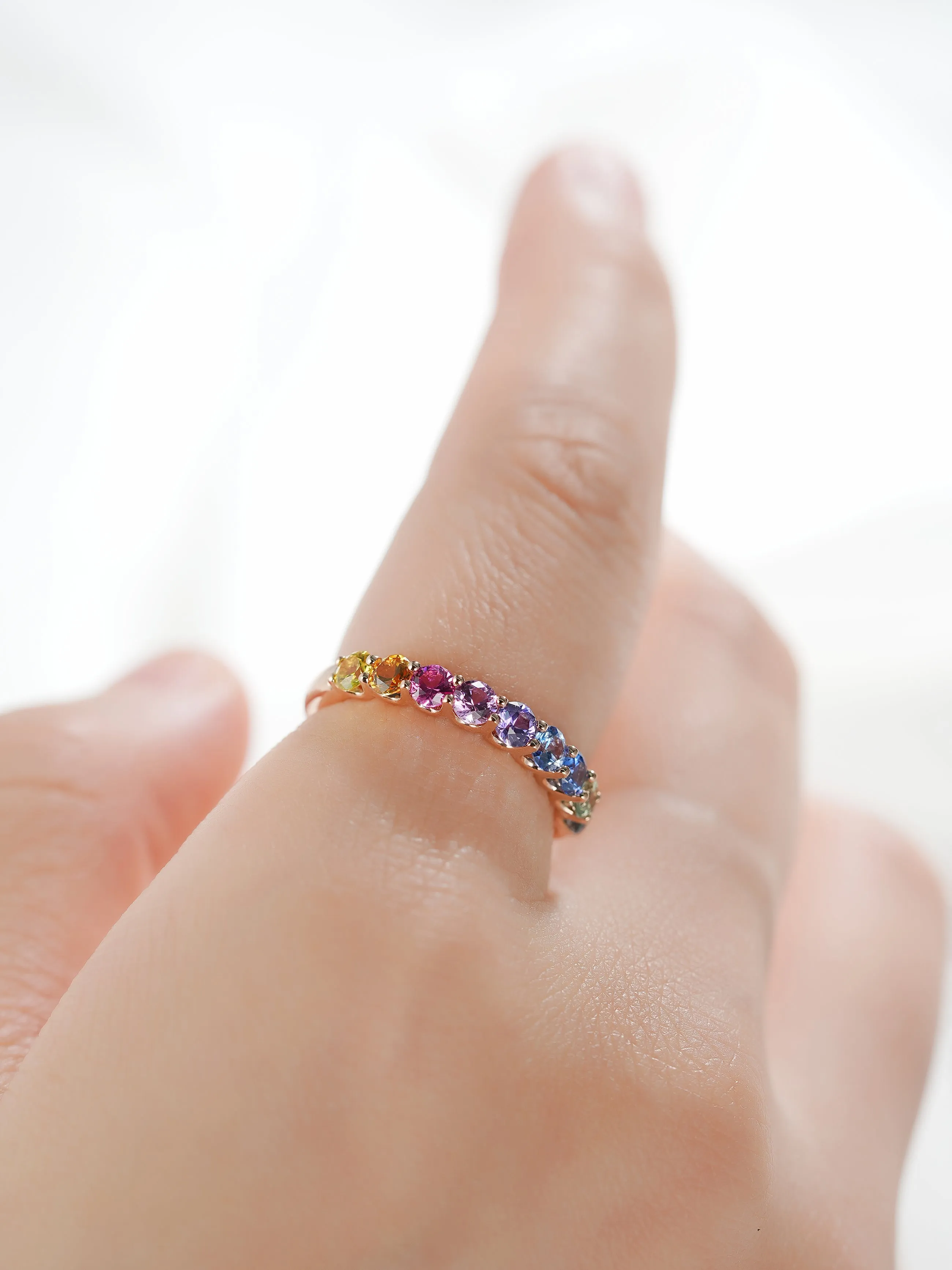 18K Gold Nine Princesses Round Cut Ring