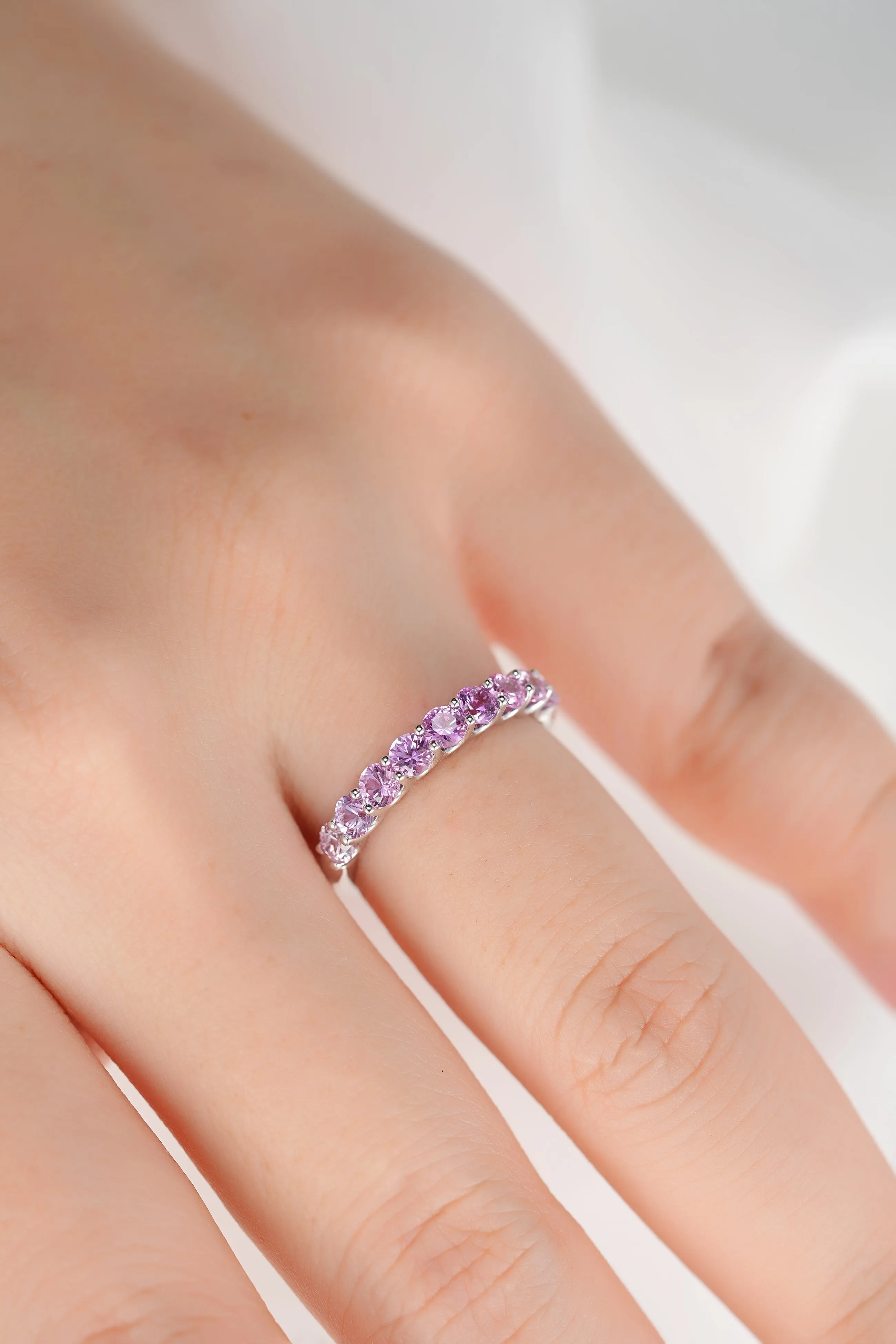18K Gold Nine Princesses Round Cut Ring