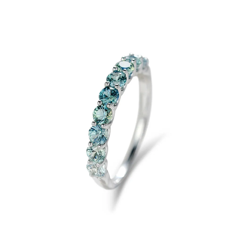18K Gold Nine Princesses Round Cut Ring