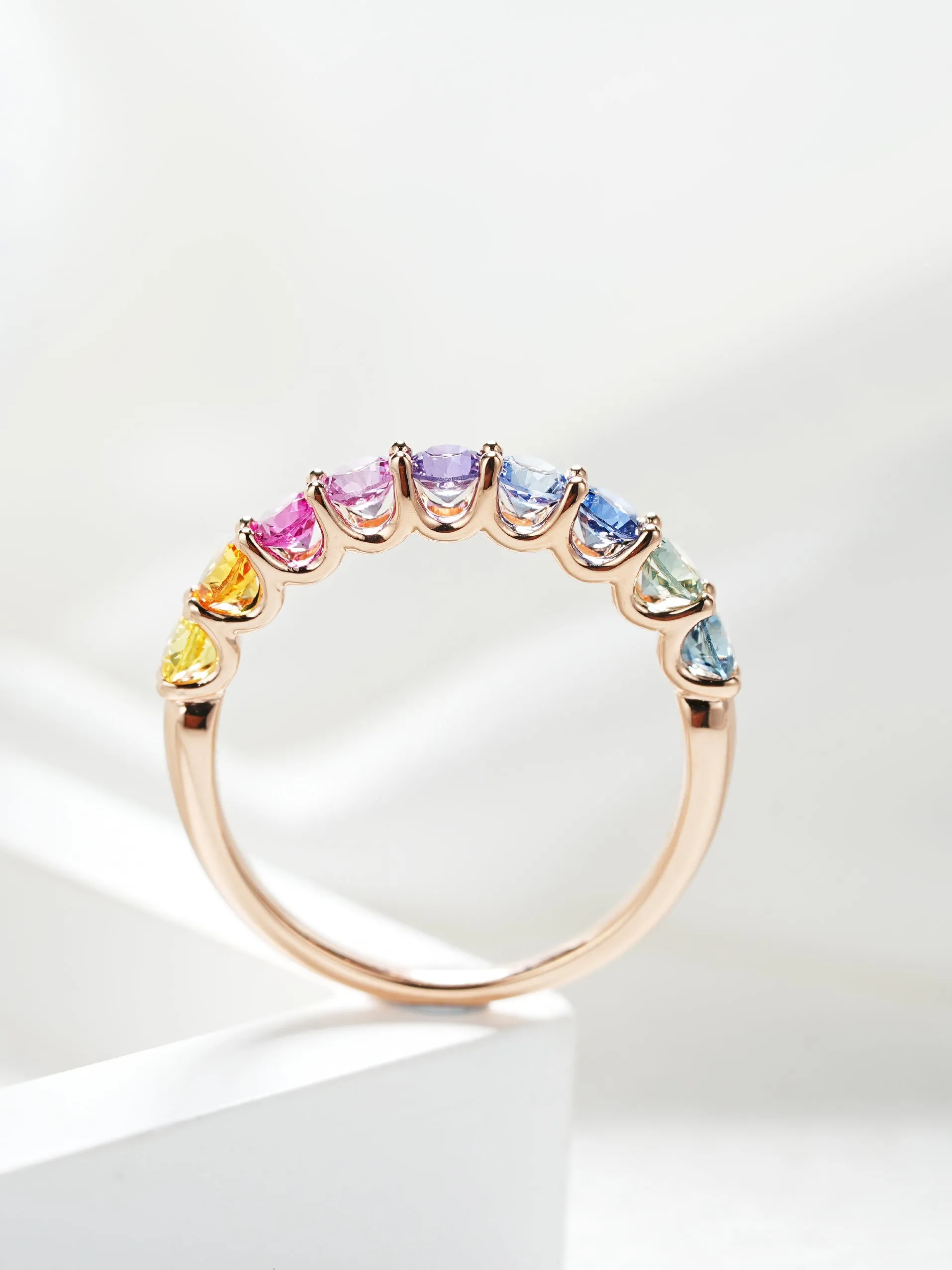 18K Gold Nine Princesses Round Cut Ring