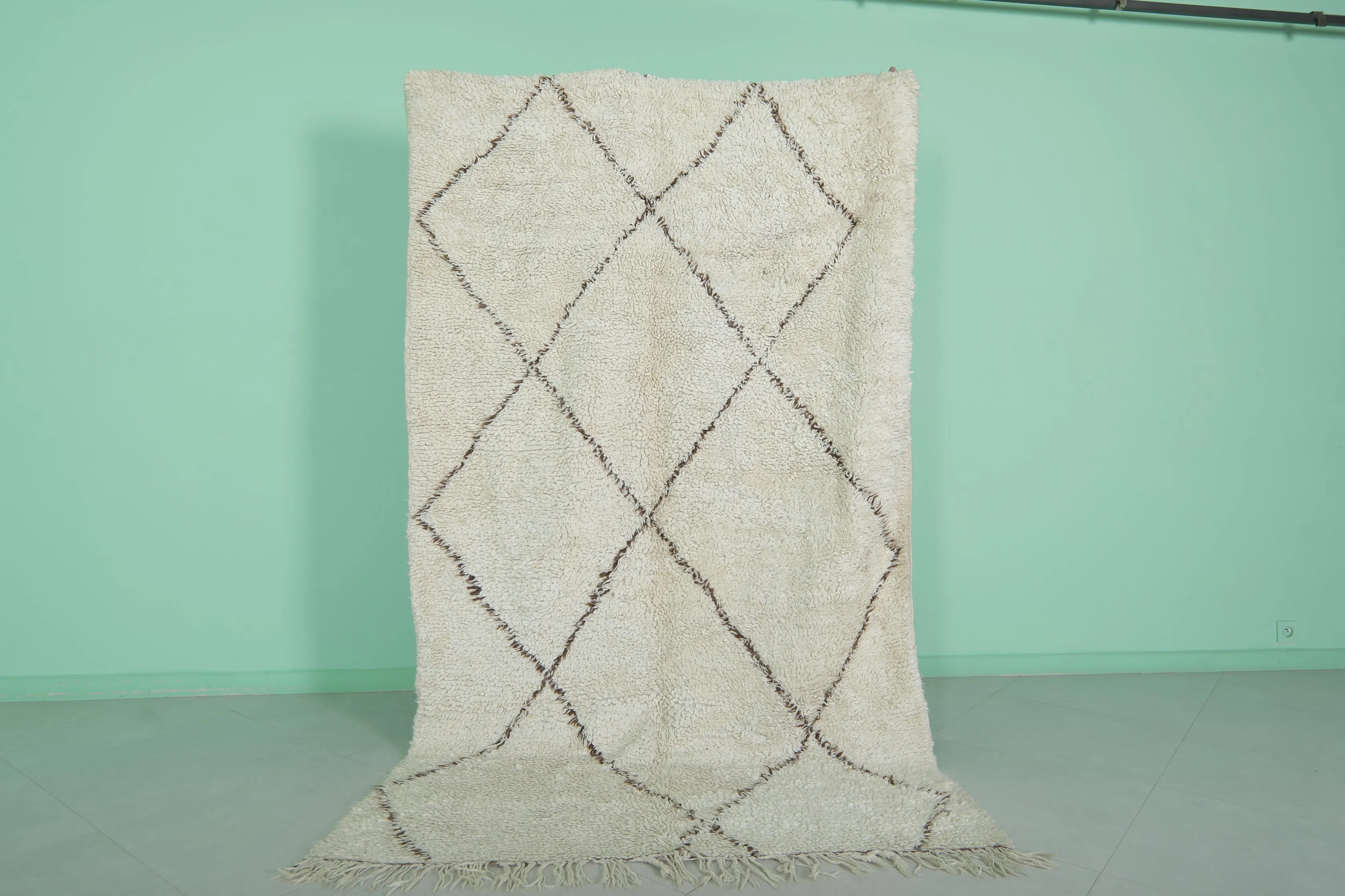 Beni Ourain Rug 4.9 x 8.3 Feet - Vintage Moroccan Wool Rug