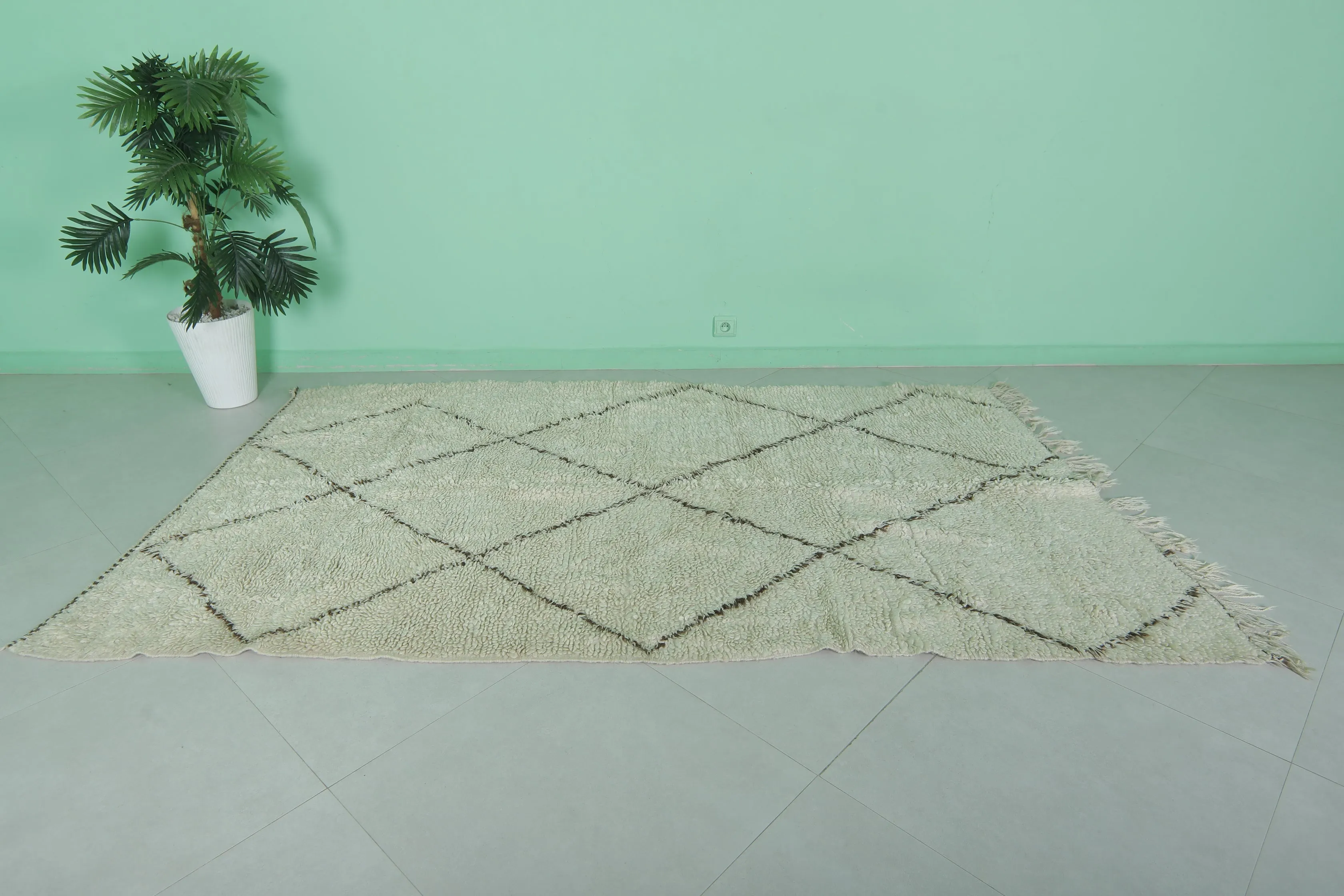 Beni Ourain Rug 4.9 x 8.3 Feet - Vintage Moroccan Wool Rug