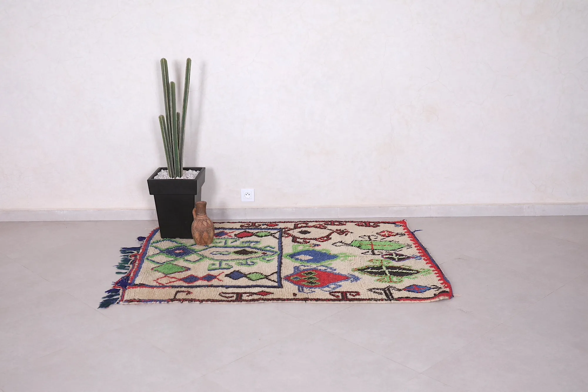 Berber Azilal Rug – 3.9 x 5.4 Feet | Handwoven Vibrant Wool