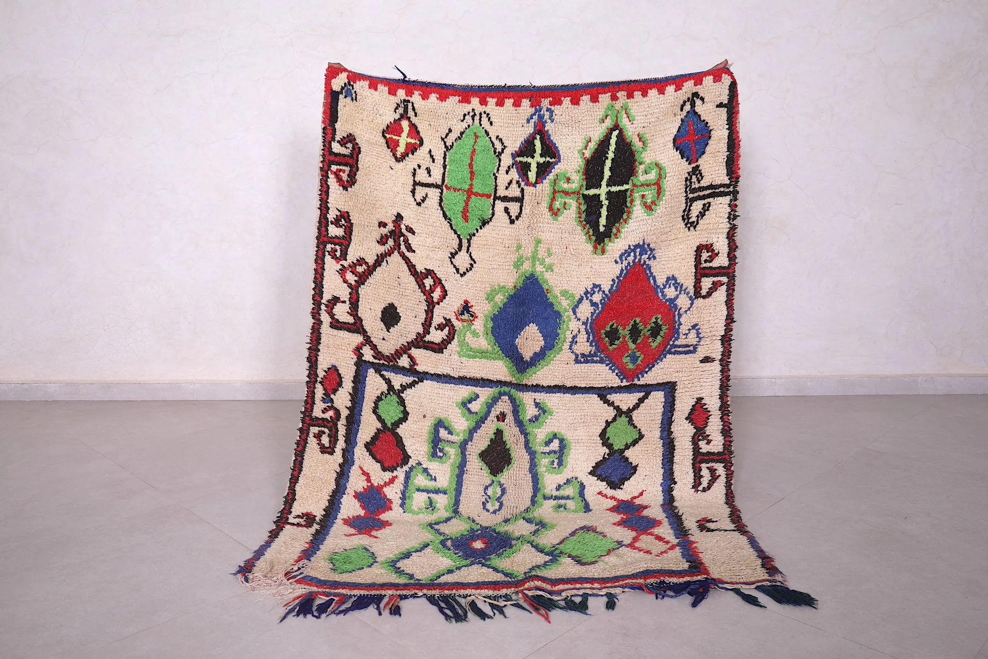 Berber Azilal Rug – 3.9 x 5.4 Feet | Handwoven Vibrant Wool