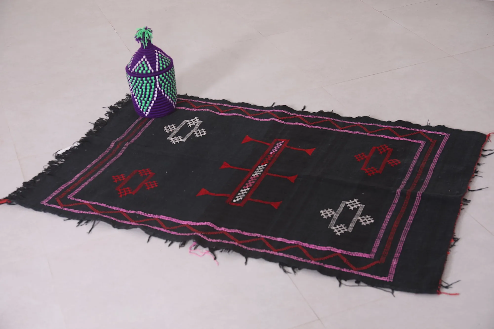 Black Moroccan Berber Kilim Rug - 2.8 FT X 4.4 FT | Handwoven Decor