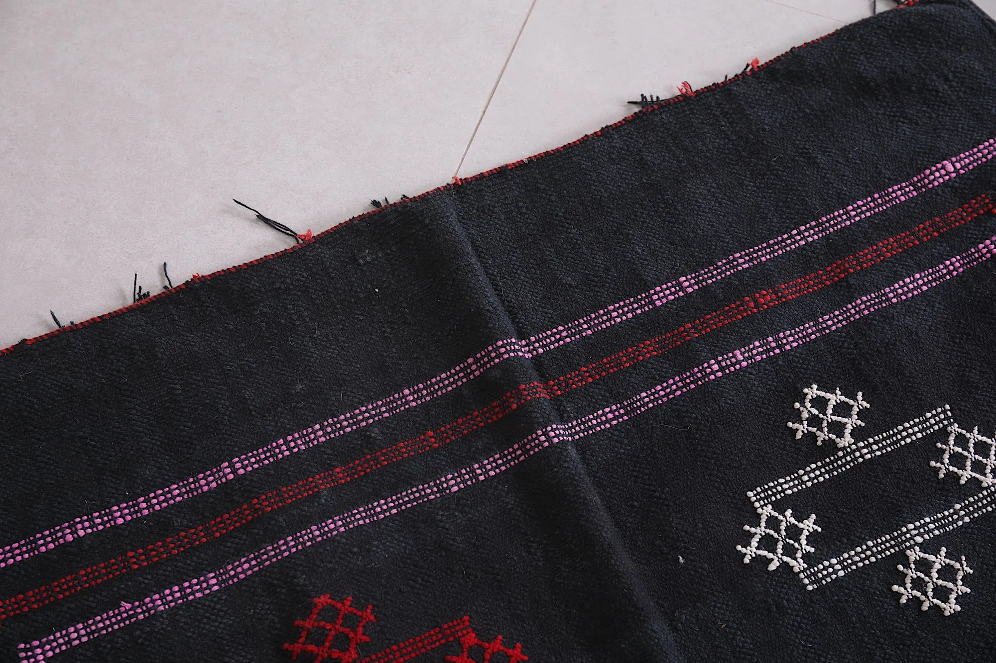Black Moroccan Berber Kilim Rug - 2.8 FT X 4.4 FT | Handwoven Decor