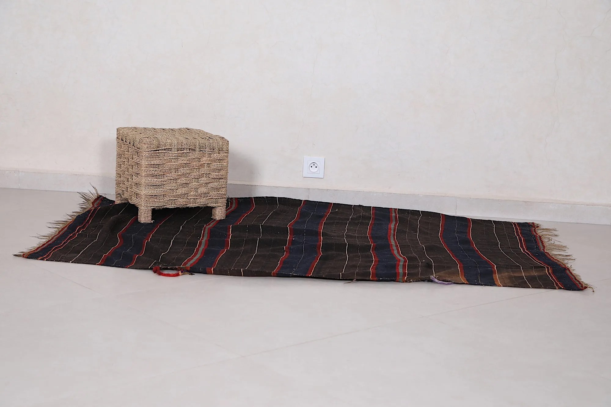 Black Moroccan Blanket - 4.1 FT x 5.5 FT | Handwoven Berber Rug