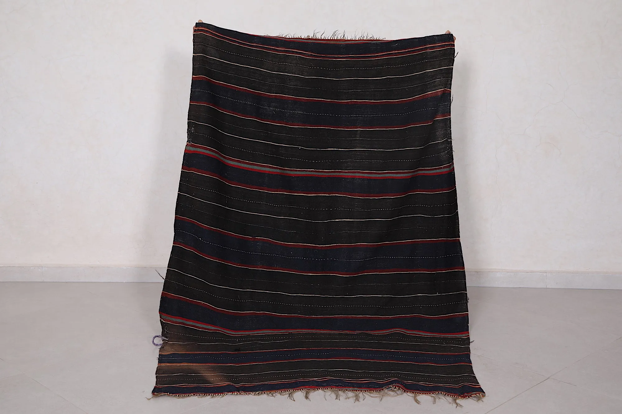 Black Moroccan Blanket - 4.1 FT x 5.5 FT | Handwoven Berber Rug