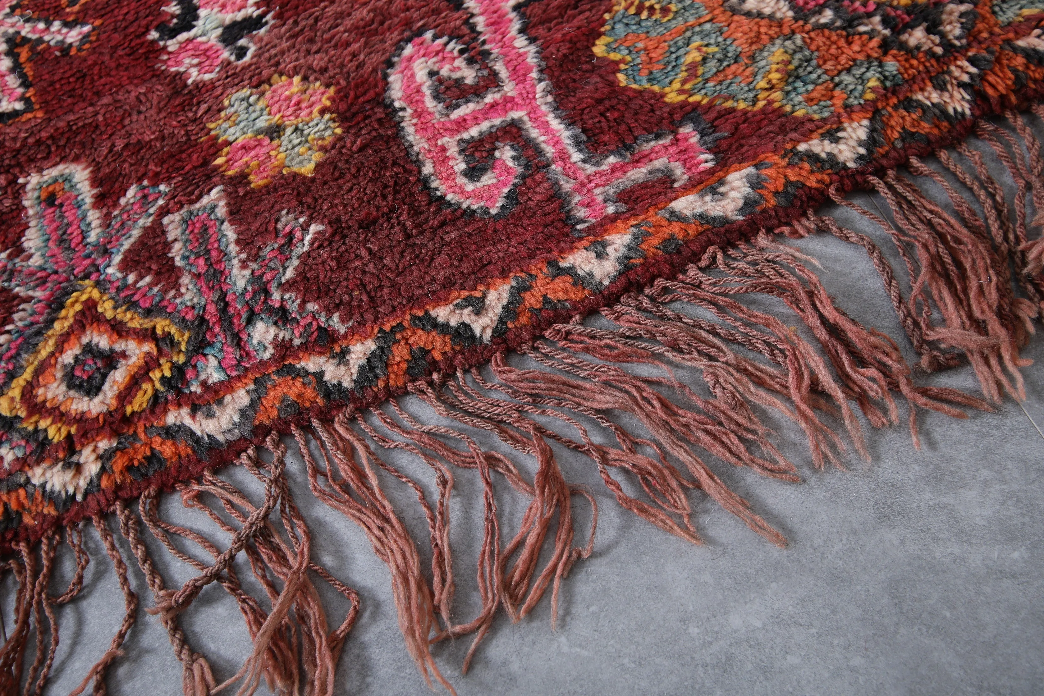 Boujaad Moroccan Rug - 6.3 x 10.7 Feet Handmade Vintage Area Rug