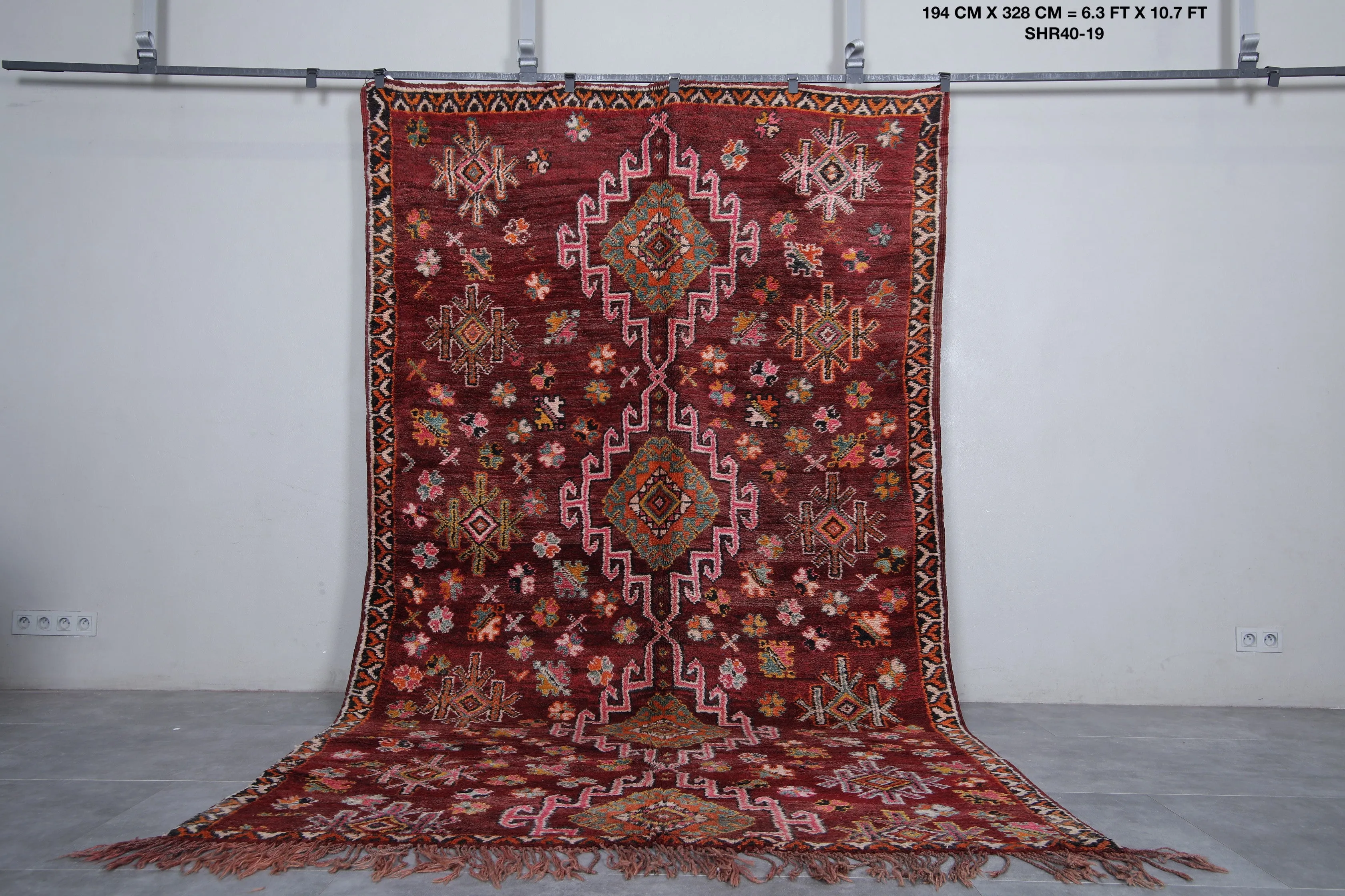 Boujaad Moroccan Rug - 6.3 x 10.7 Feet Handmade Vintage Area Rug