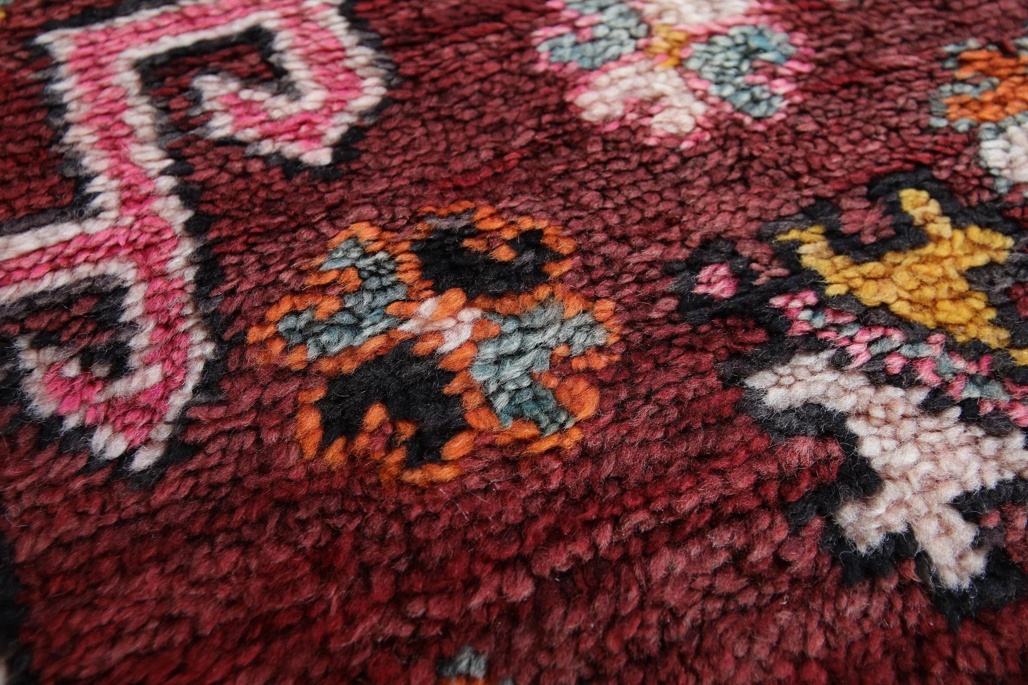 Boujaad Moroccan Rug - 6.3 x 10.7 Feet Handmade Vintage Area Rug