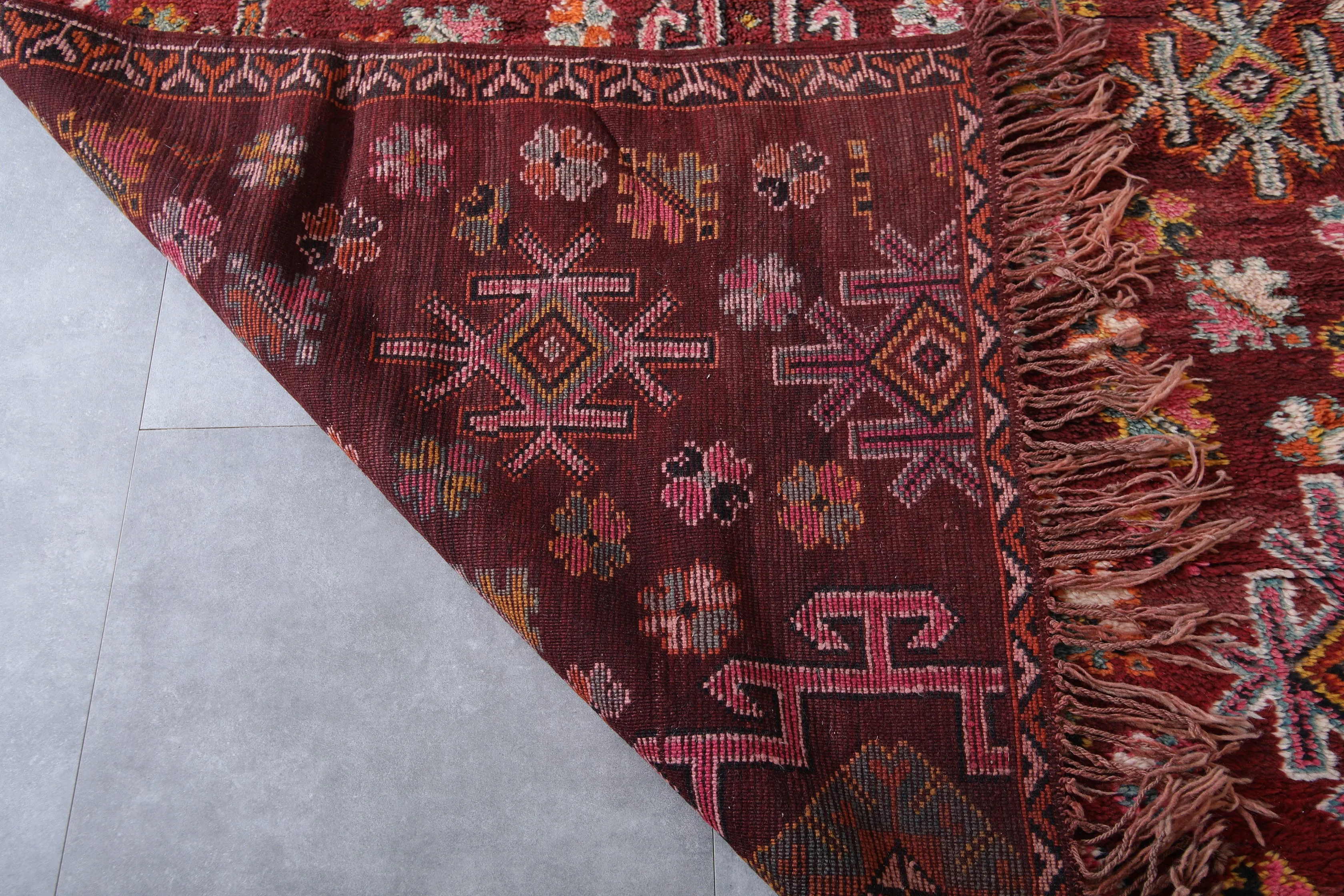 Boujaad Moroccan Rug - 6.3 x 10.7 Feet Handmade Vintage Area Rug