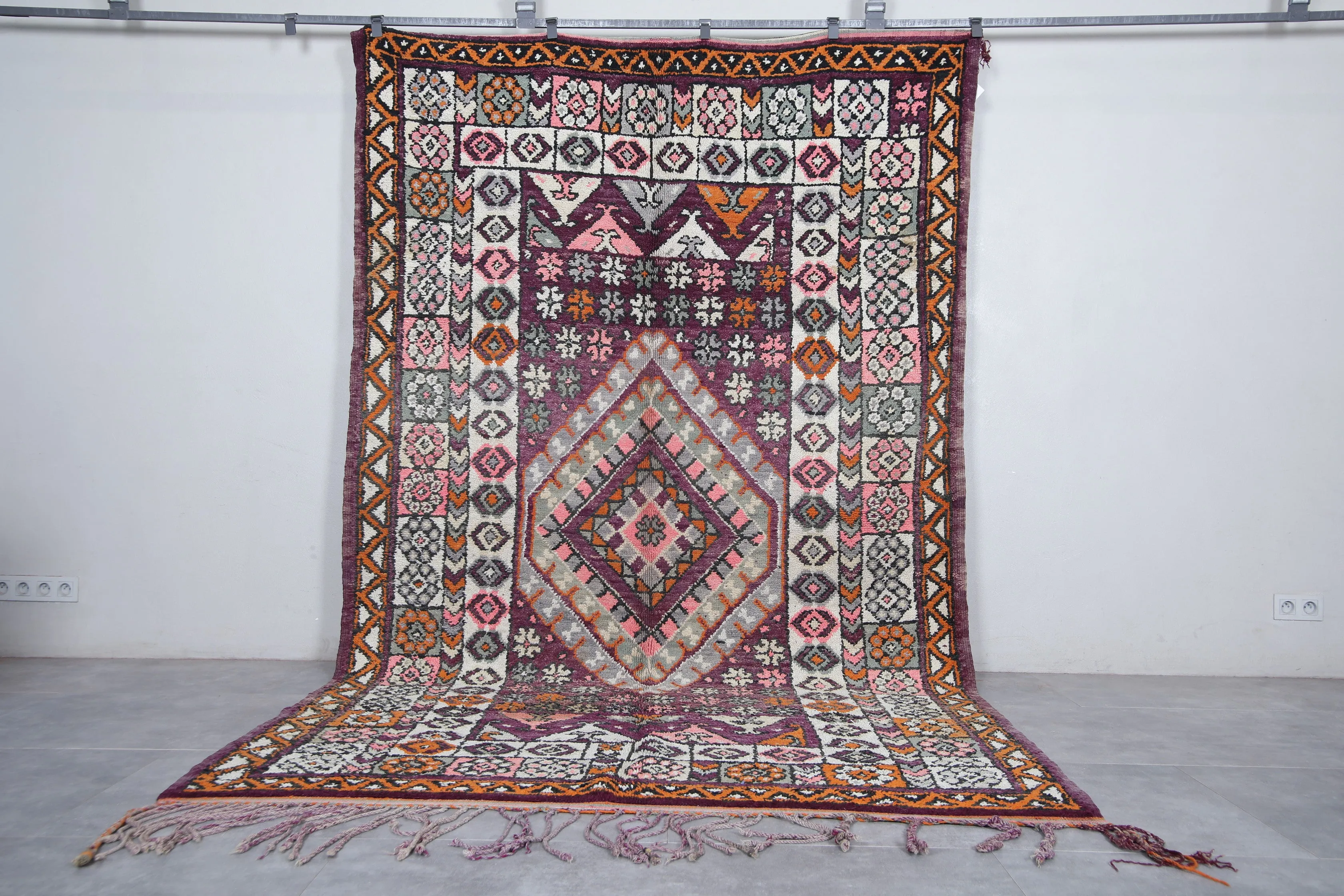 Boujaad Moroccan Rug 6.5 x 11 Feet – Handmade Vintage Wool Carpet