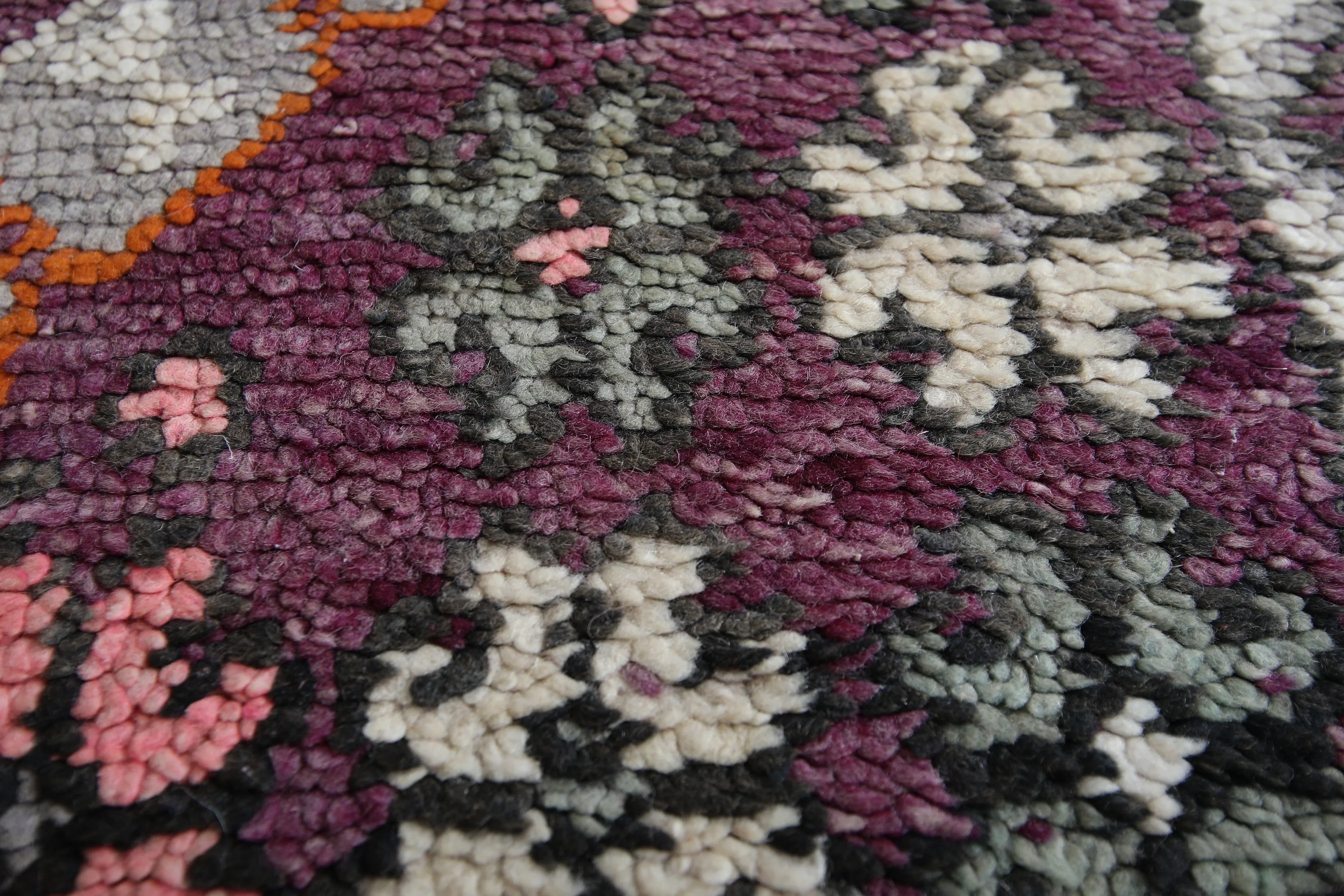 Boujaad Moroccan Rug 6.5 x 11 Feet – Handmade Vintage Wool Carpet