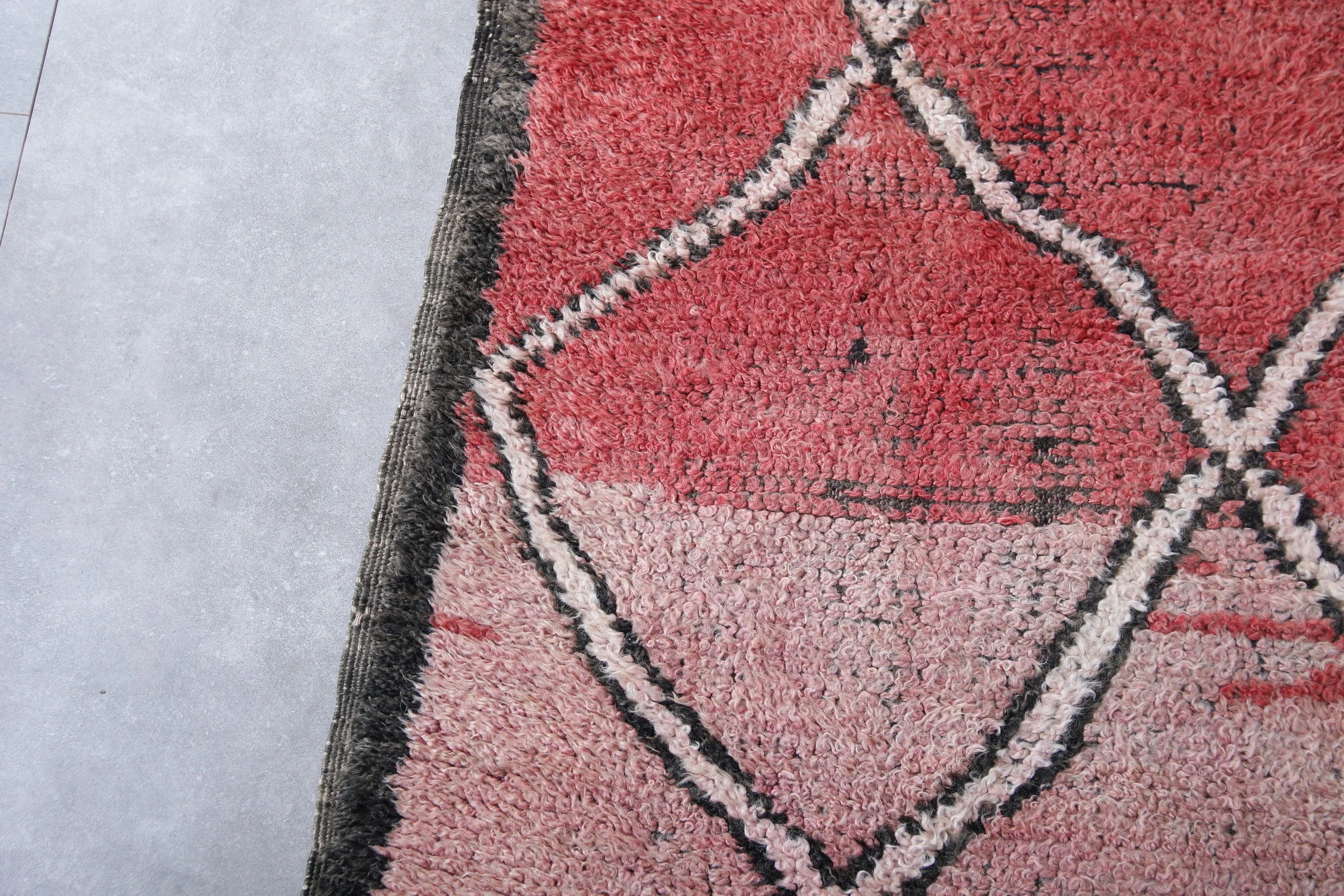 Boujaad Moroccan Rug with Diamond Patterns - 6.3 x 12 Feet