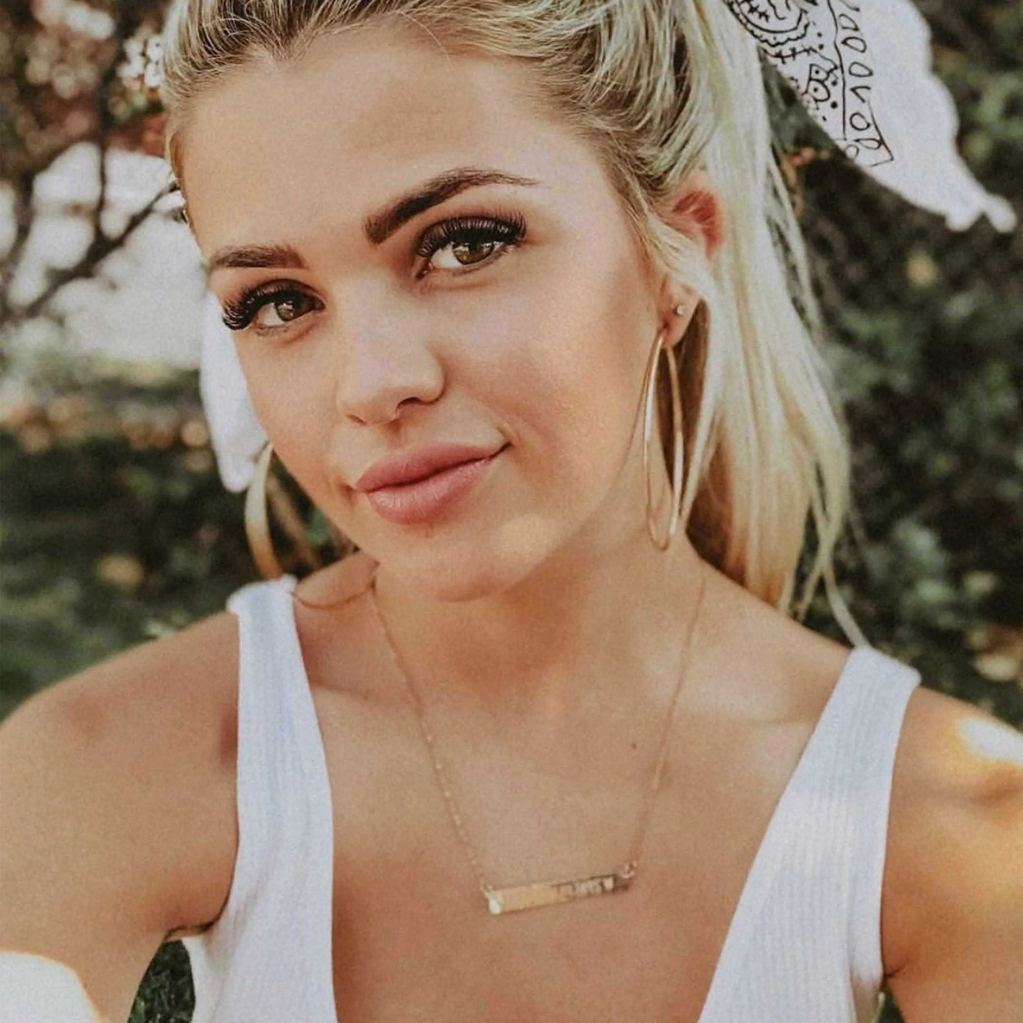 Classic Bar Necklace