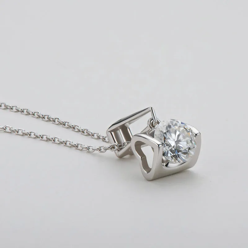 Classic Brilliant Round Moissanite Pendant Necklace