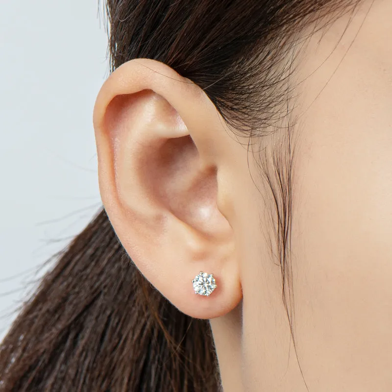 Classic Round Cut Moissanite Diamond Stud Earrings