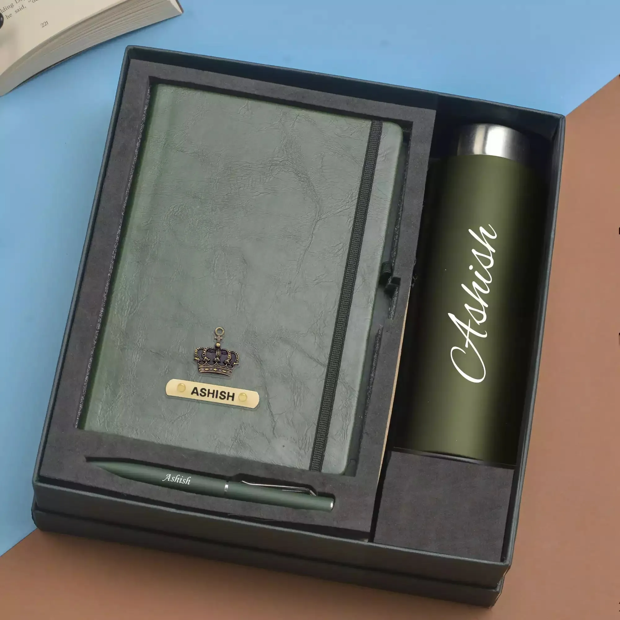 Classy Hardcover Diary   Classic Metal Pen   Classic Smart Bottle - Green