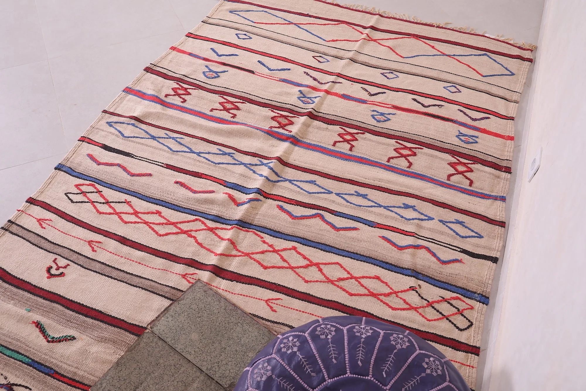 Colorful Azilal Rug – 4.8 X 8.2 Feet | Moroccan Artisan Masterpiece