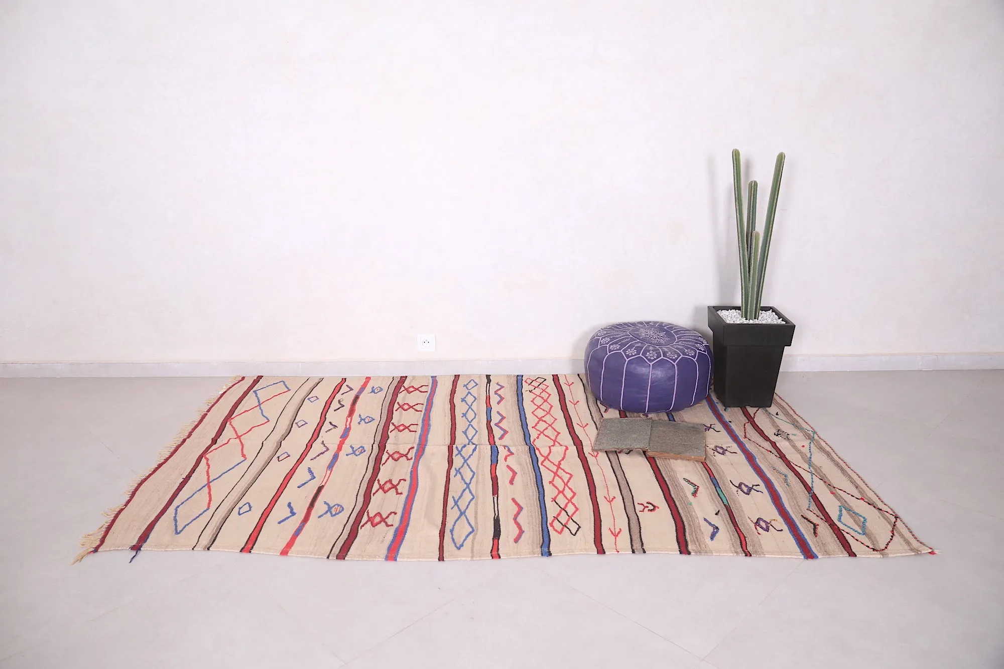 Colorful Azilal Rug – 4.8 X 8.2 Feet | Moroccan Artisan Masterpiece