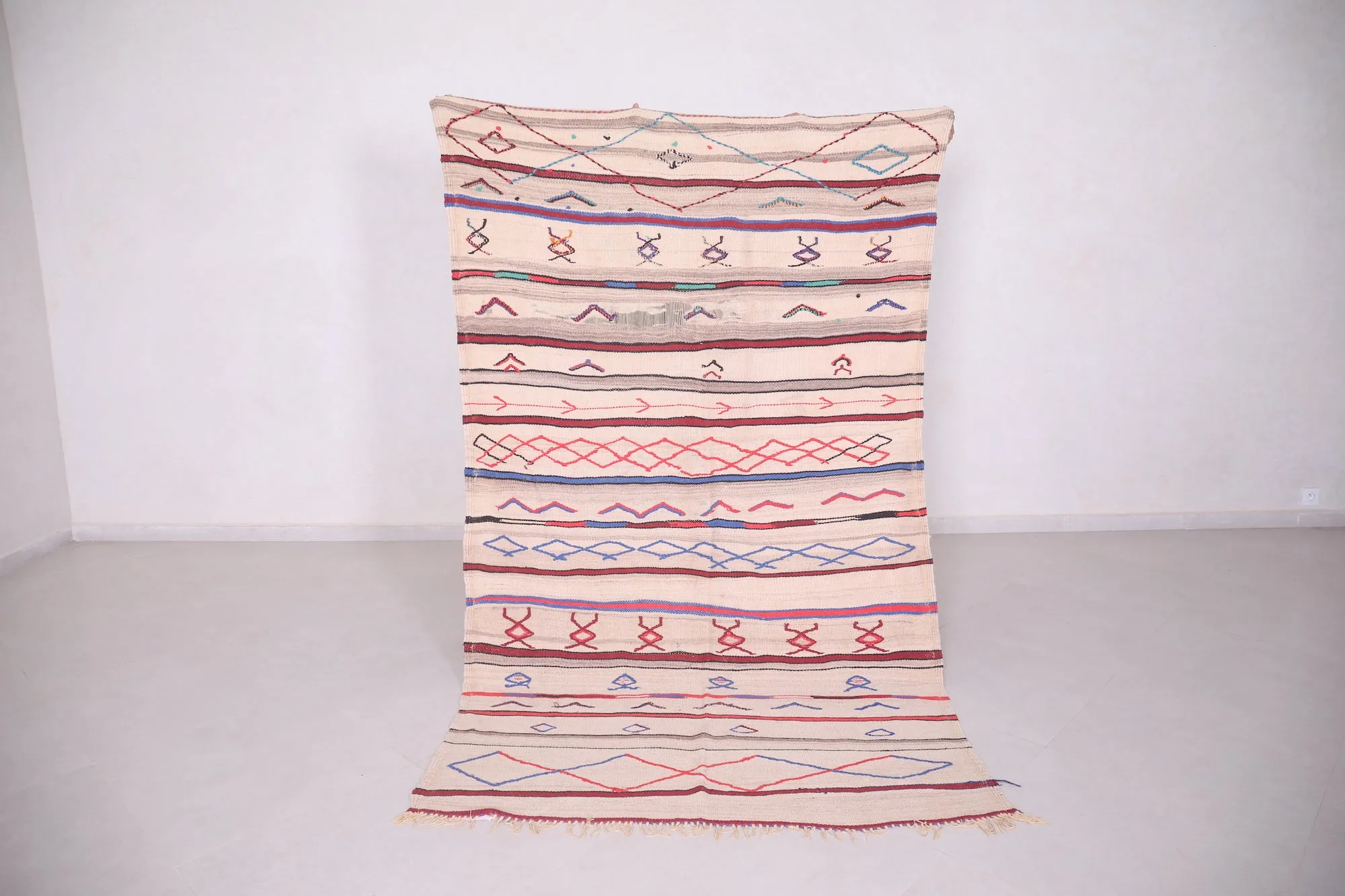 Colorful Azilal Rug – 4.8 X 8.2 Feet | Moroccan Artisan Masterpiece