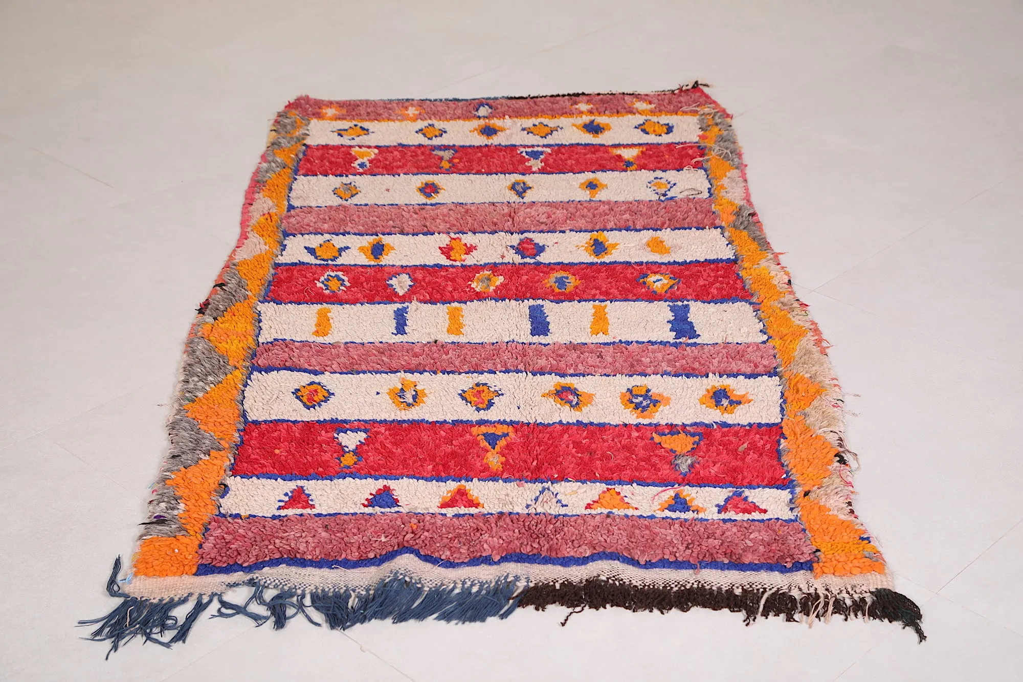 Colorful Berber Rug – 3.3 X 5.8 Feet | Handcrafted Moroccan Accent