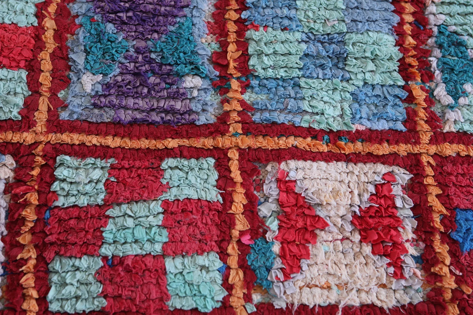 Colorful Handmade Moroccan Berber Rug - 4.4 X 6.3 Feet