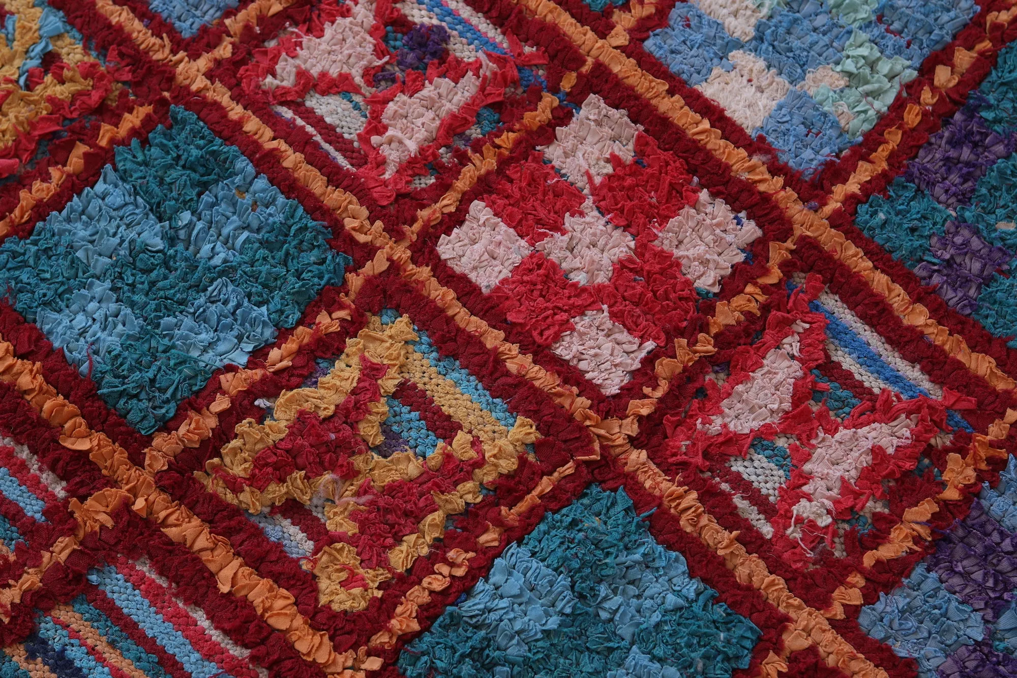 Colorful Handmade Moroccan Berber Rug - 4.4 X 6.3 Feet