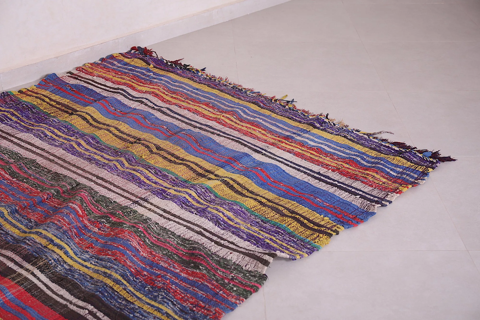 Colorful Moroccan kilim rug - 5.2 FT X 8.3 FT - Large berber carpet