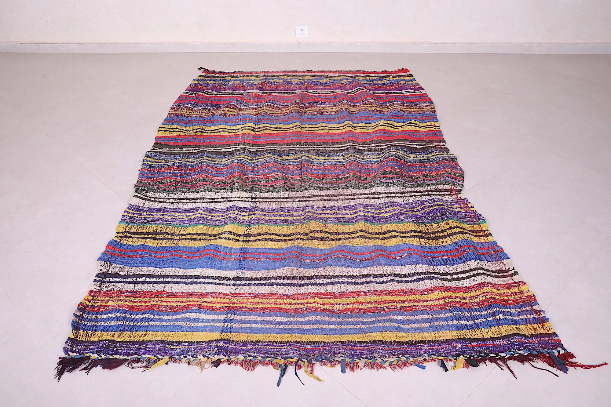 Colorful Moroccan kilim rug - 5.2 FT X 8.3 FT - Large berber carpet