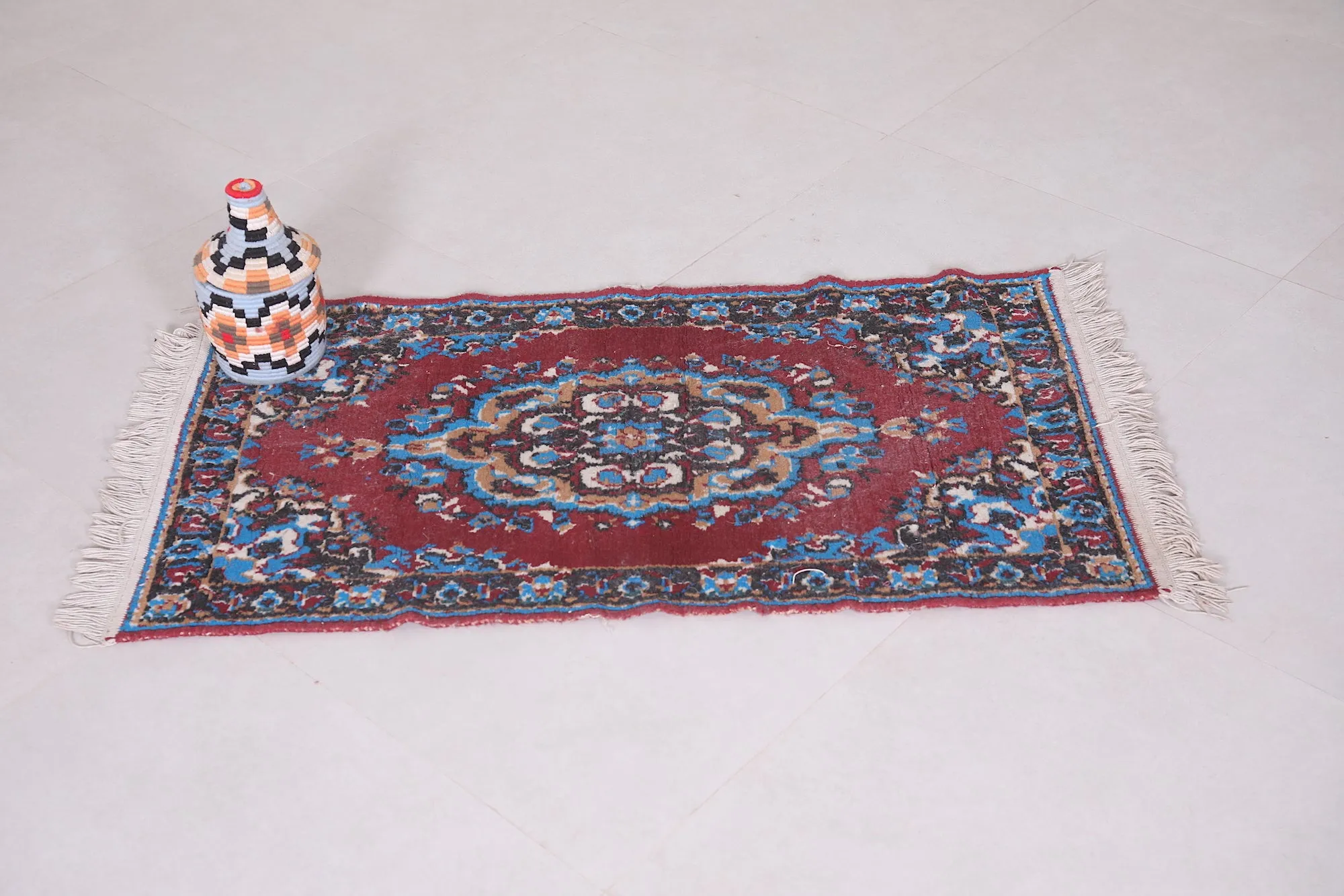 Elegant Small Moroccan Rug 1.9 x 3.5 FT - Intricate Red and Blue Design