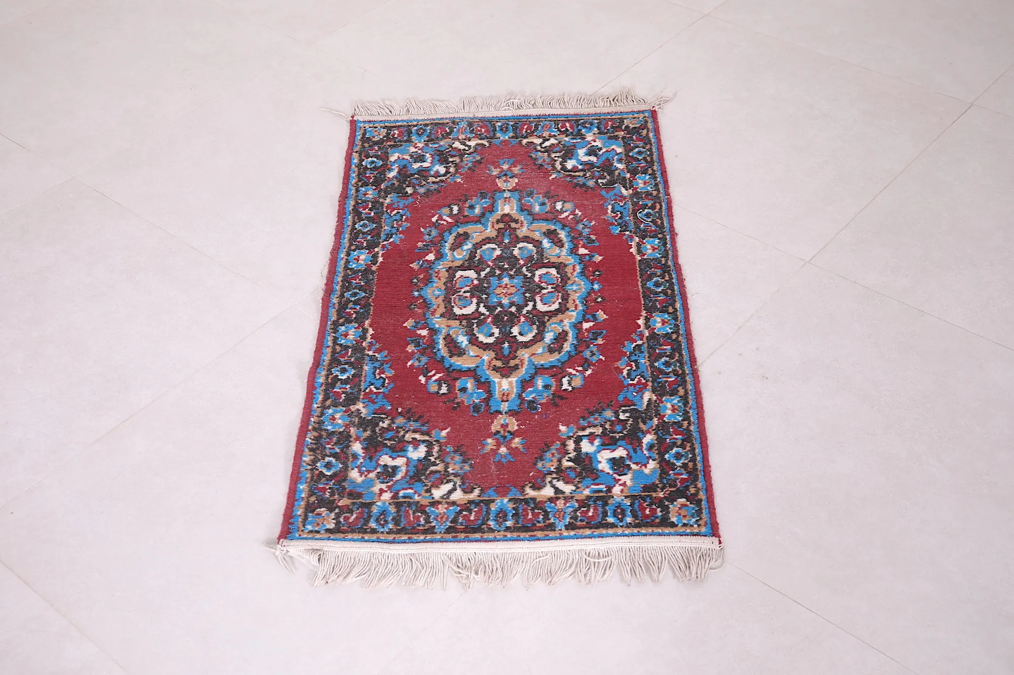 Elegant Small Moroccan Rug 1.9 x 3.5 FT - Intricate Red and Blue Design