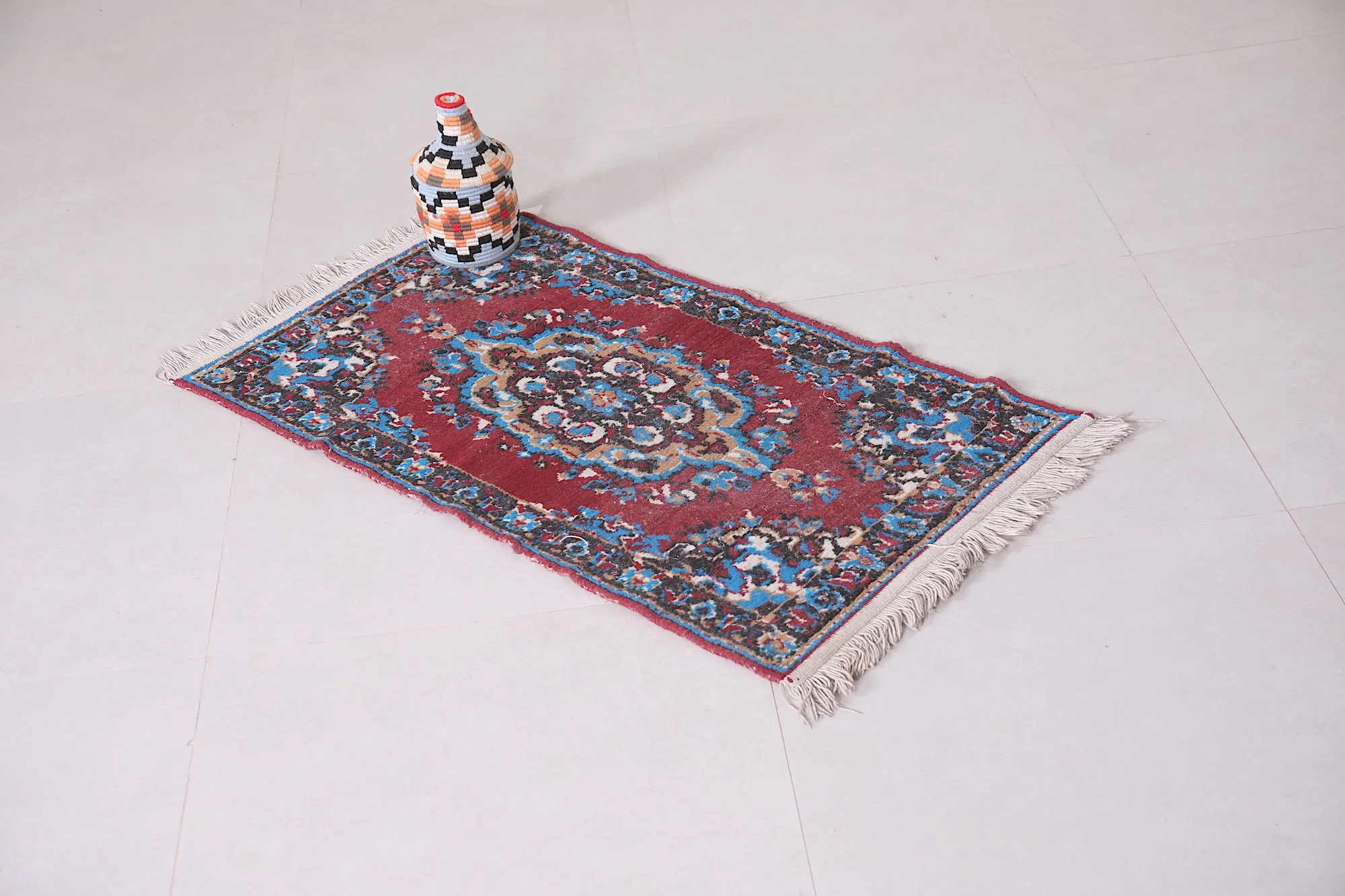 Elegant Small Moroccan Rug 1.9 x 3.5 FT - Intricate Red and Blue Design