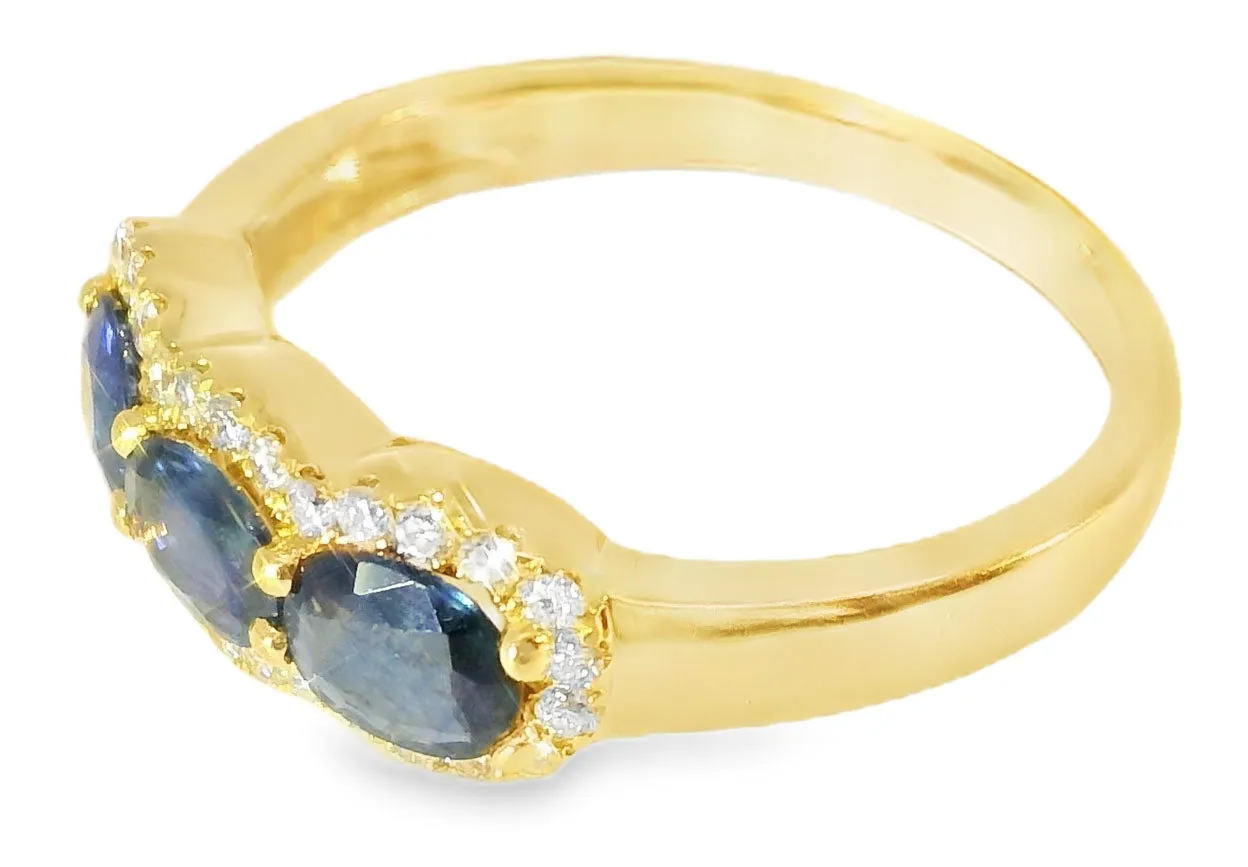 Gorgeous 18K White Gold Diamond Sapphire 3-Stone Band Ring