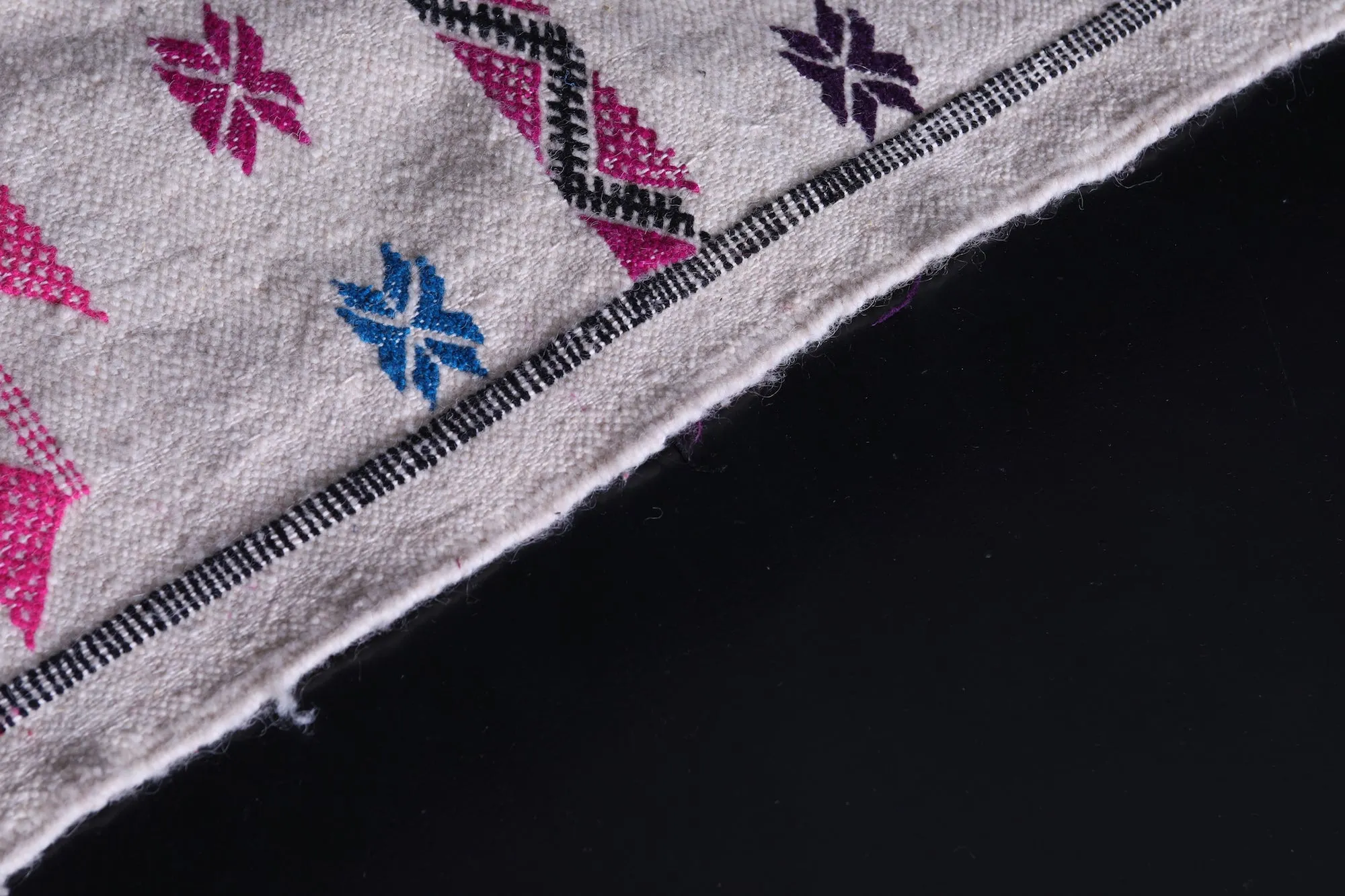 Handwoven Kilim - 3.2 FT X 5 FT - Vibrant Geometric Design