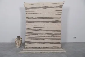 Handwoven Kilim Rug 4.5 FT X 7.1 FT – Traditional Moroccan Design