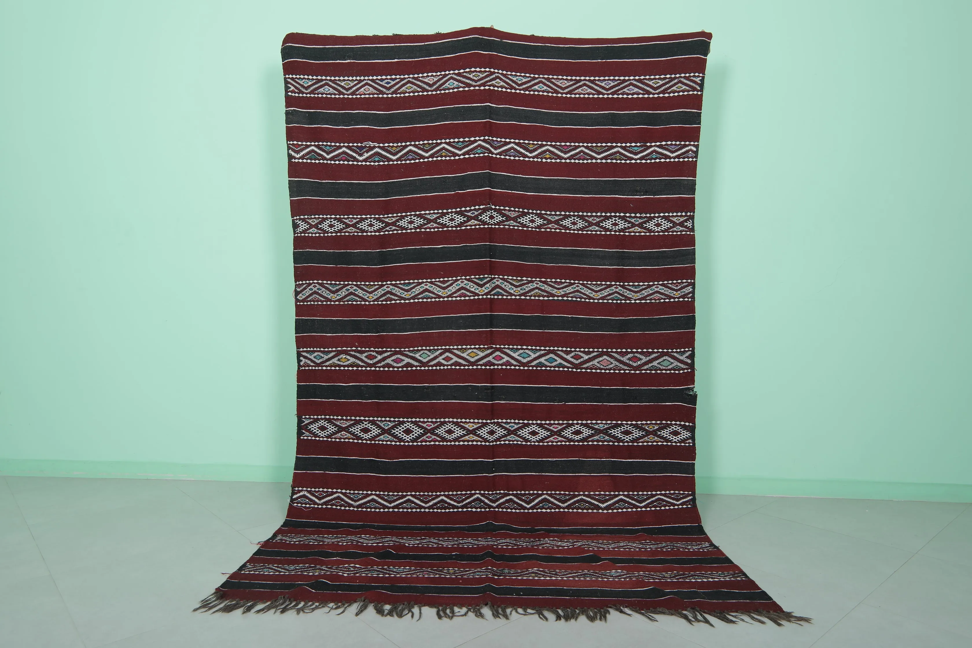 Handwoven Kilim Rug - 5.5 FT × 8.8 FT | Moroccan Berber Art