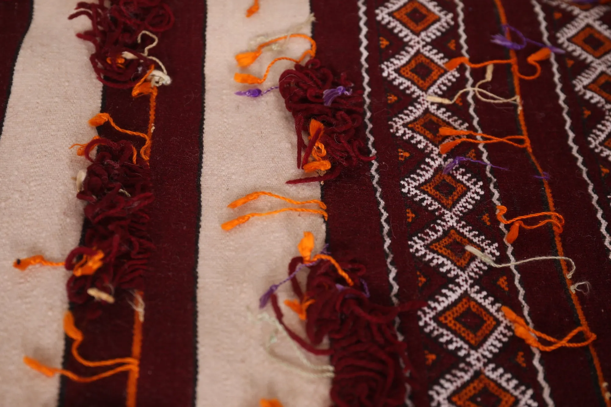 Handwoven Moroccan Kilim Rug - 4.9x8.3 ft