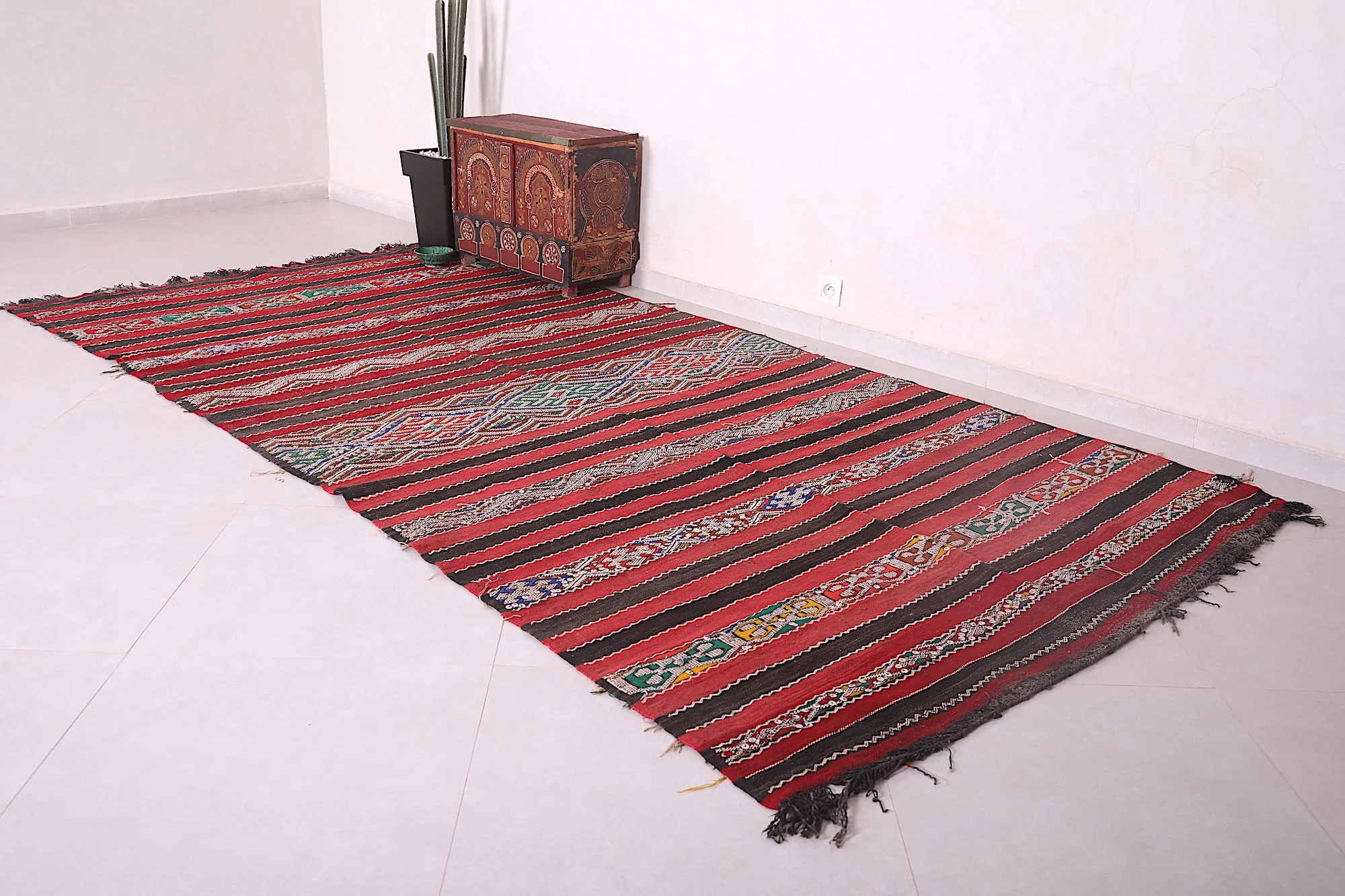 Handwoven Moroccan Kilim Rug 5.4 x 10.7 FT - Striped Vintage Charm