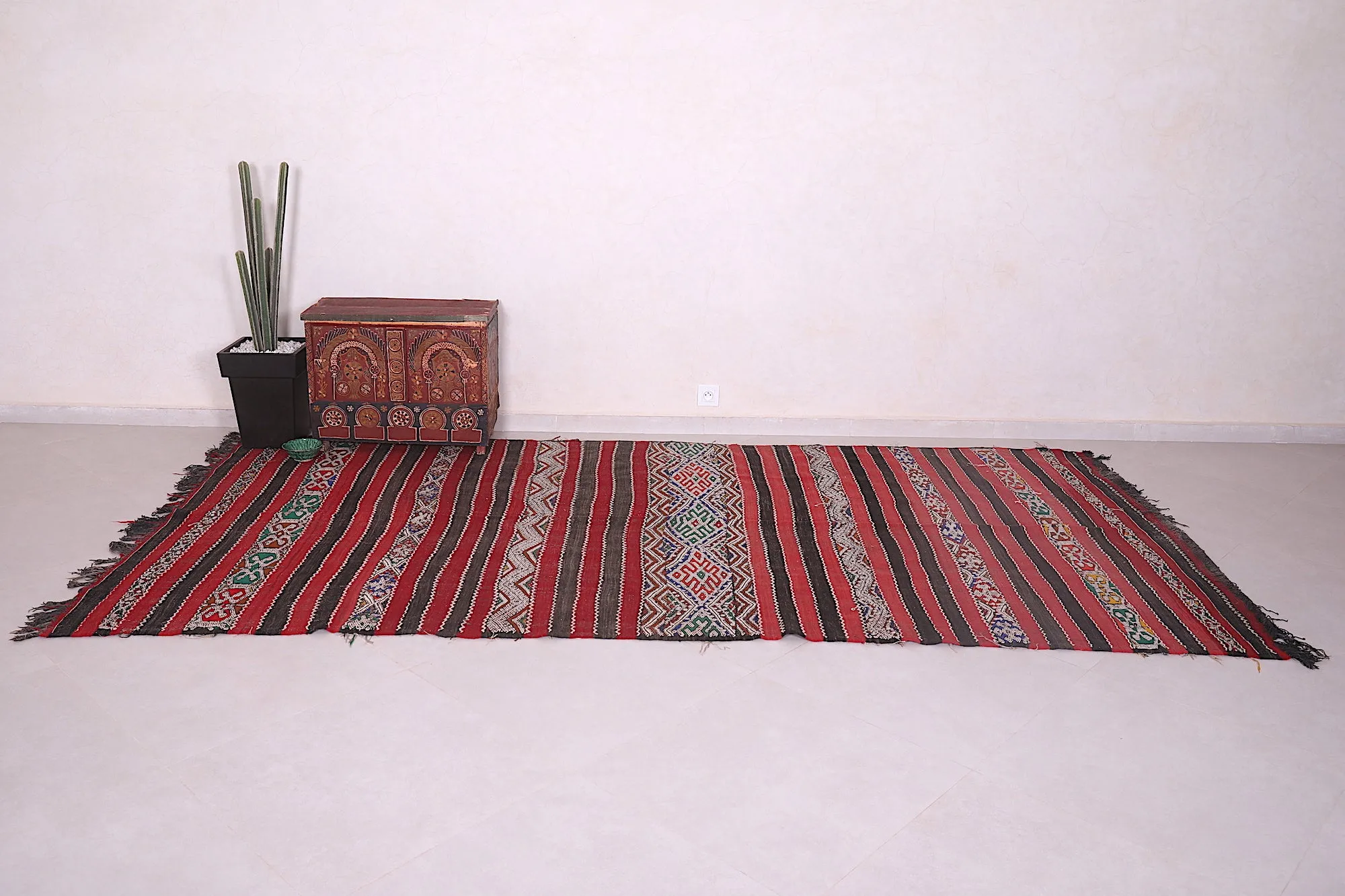 Handwoven Moroccan Kilim Rug 5.4 x 10.7 FT - Striped Vintage Charm
