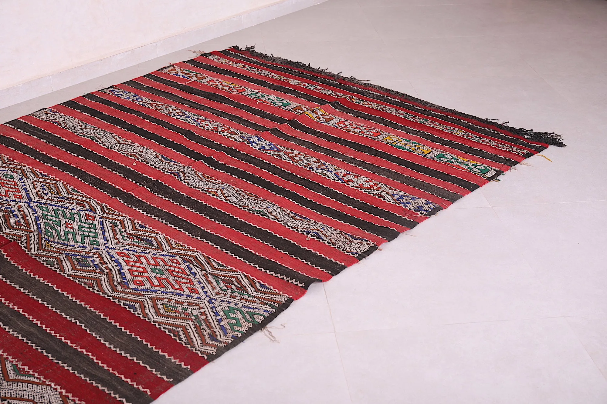 Handwoven Moroccan Kilim Rug 5.4 x 10.7 FT - Striped Vintage Charm