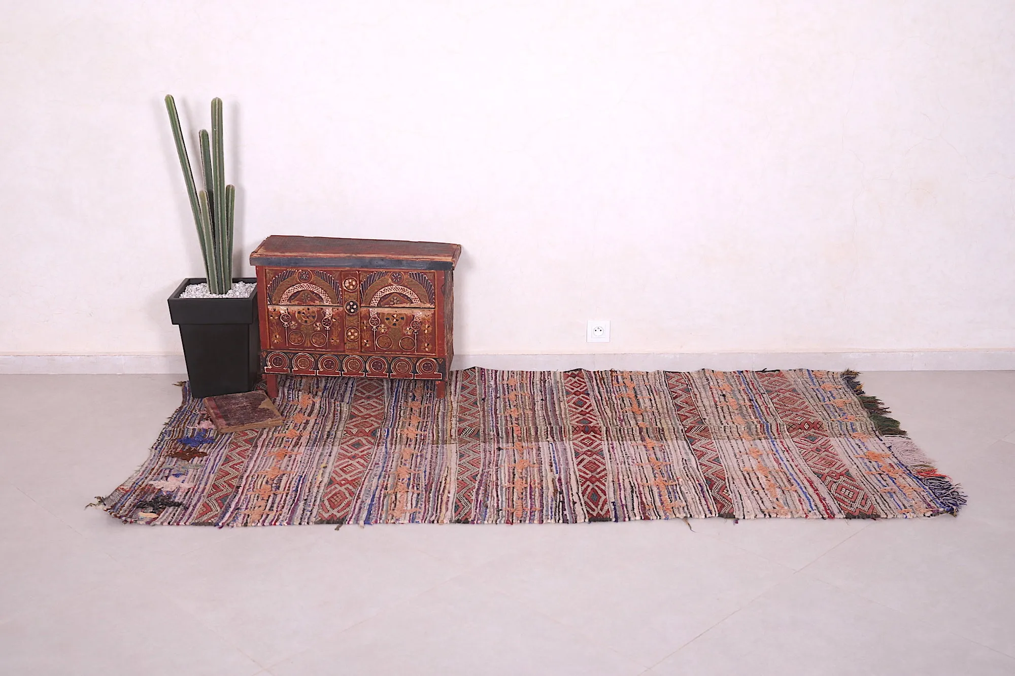 Handwoven Moroccan Rug 4.1 x 7.8 FT - Vibrant Artisan Design