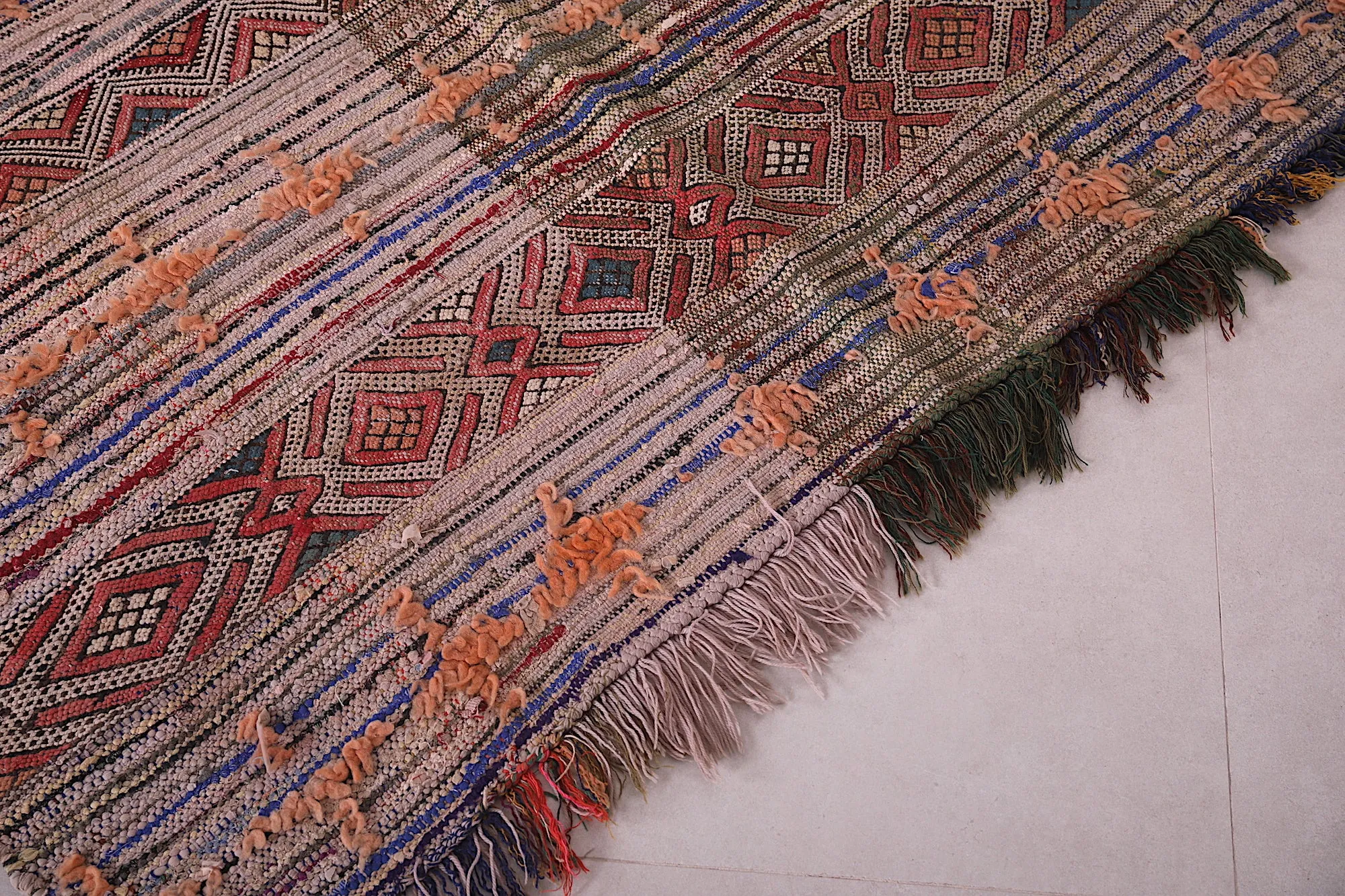 Handwoven Moroccan Rug 4.1 x 7.8 FT - Vibrant Artisan Design